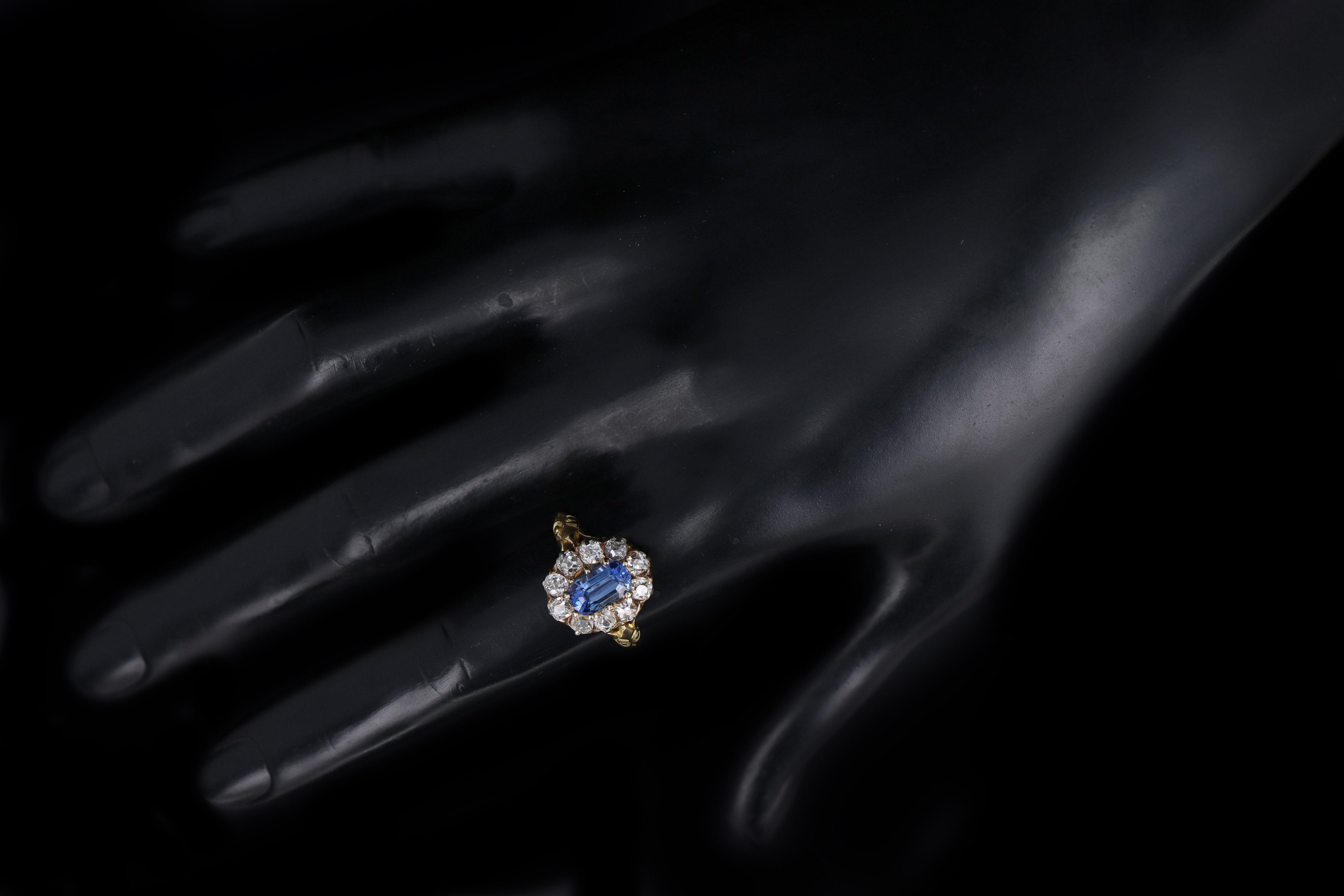 Victorian 18K Yellow Gold 1.58 Carat Natural No Heat Ceylon Sapphire & Diamond Halo Ring GIA Certified - Queen May