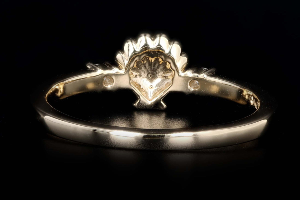 14K Yellow Gold Diamond Seashell Ring - Queen May