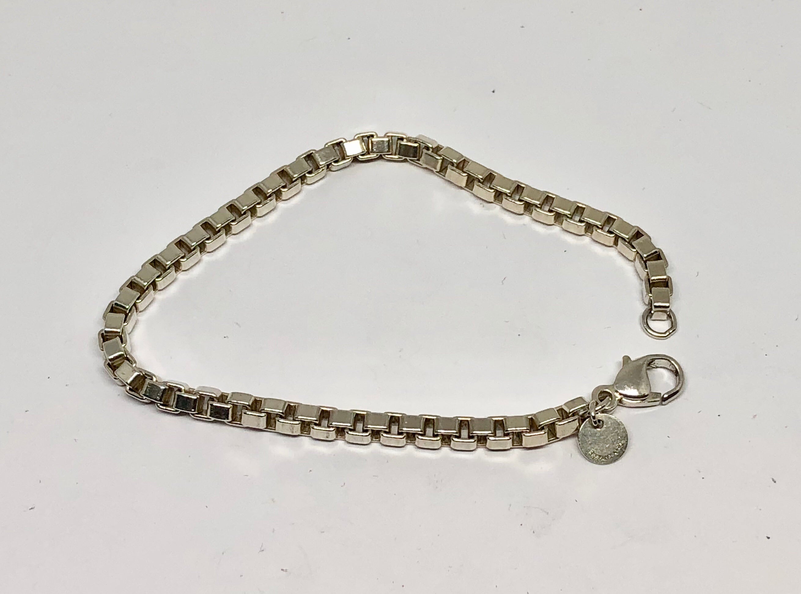 Tiffany & Co Sterling Silver Venetian Box Link 7.5" B - Queen May