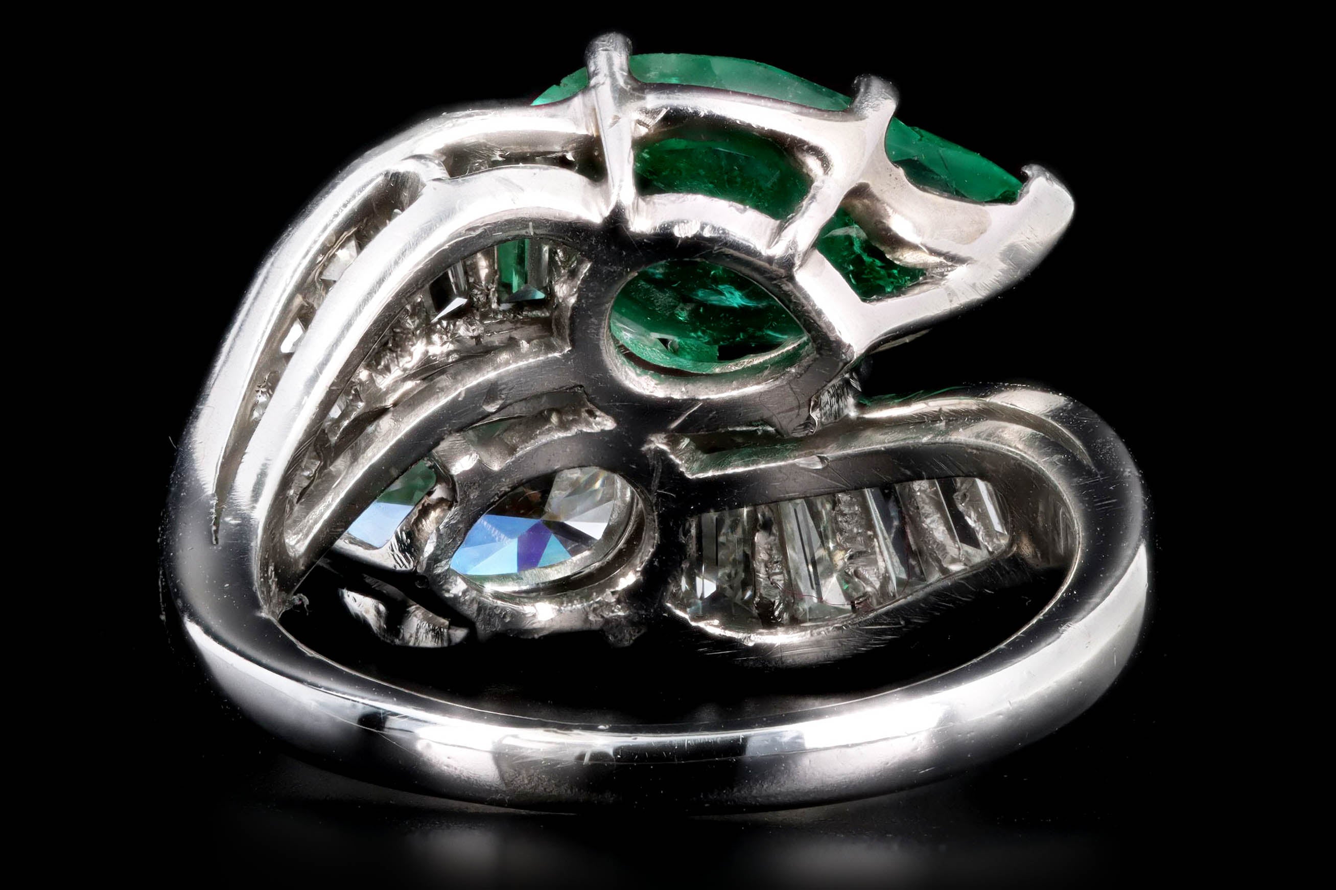 Retro Platinum 1.91 Carat Pear Diamond & 1.5 Carat Natural Emerald Toi Et Moi Ring GIA Certified - Queen May