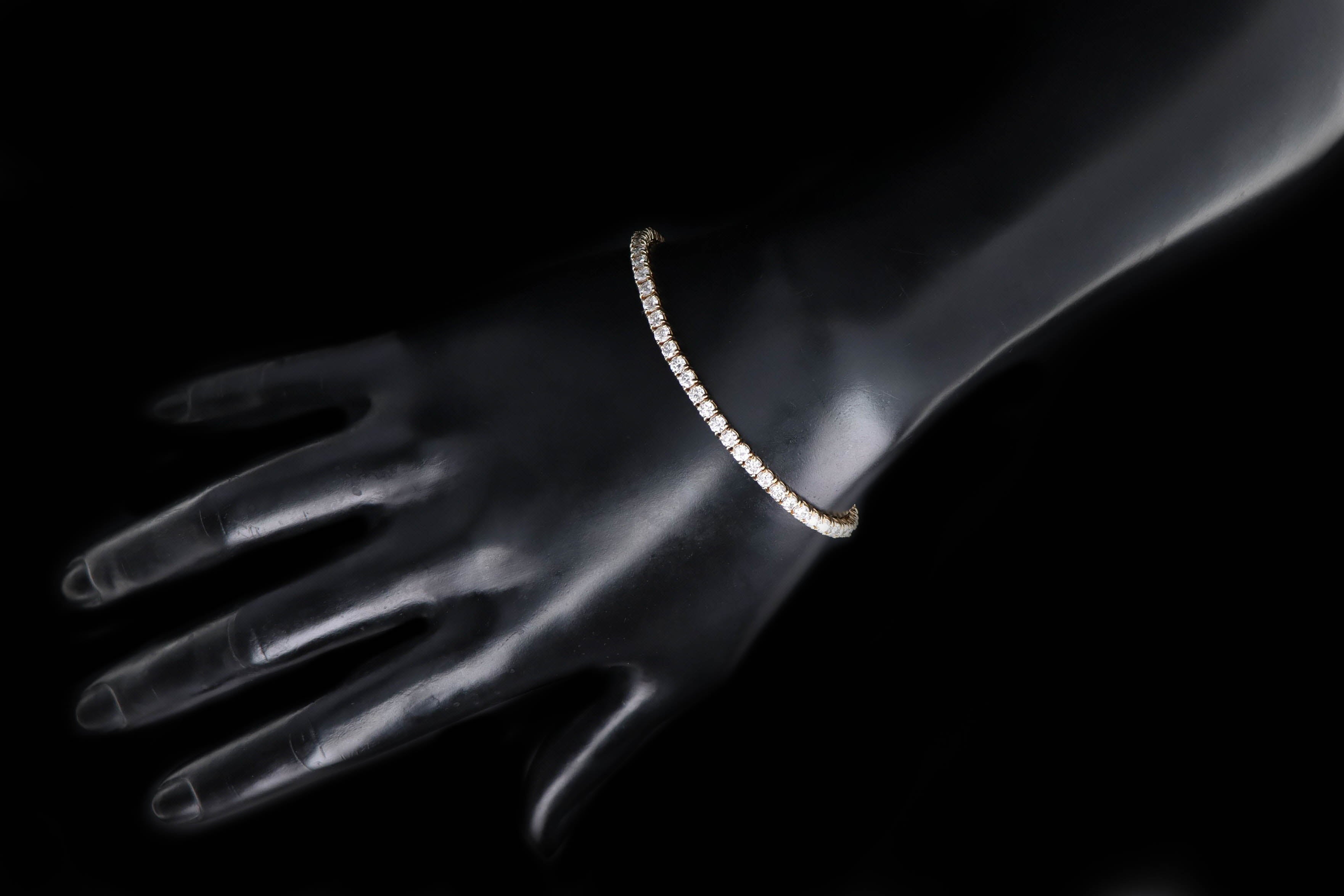 14K Yellow Gold 5.30 Carat Total Weight Round Brilliant Diamond Tennis Bracelet - Queen May