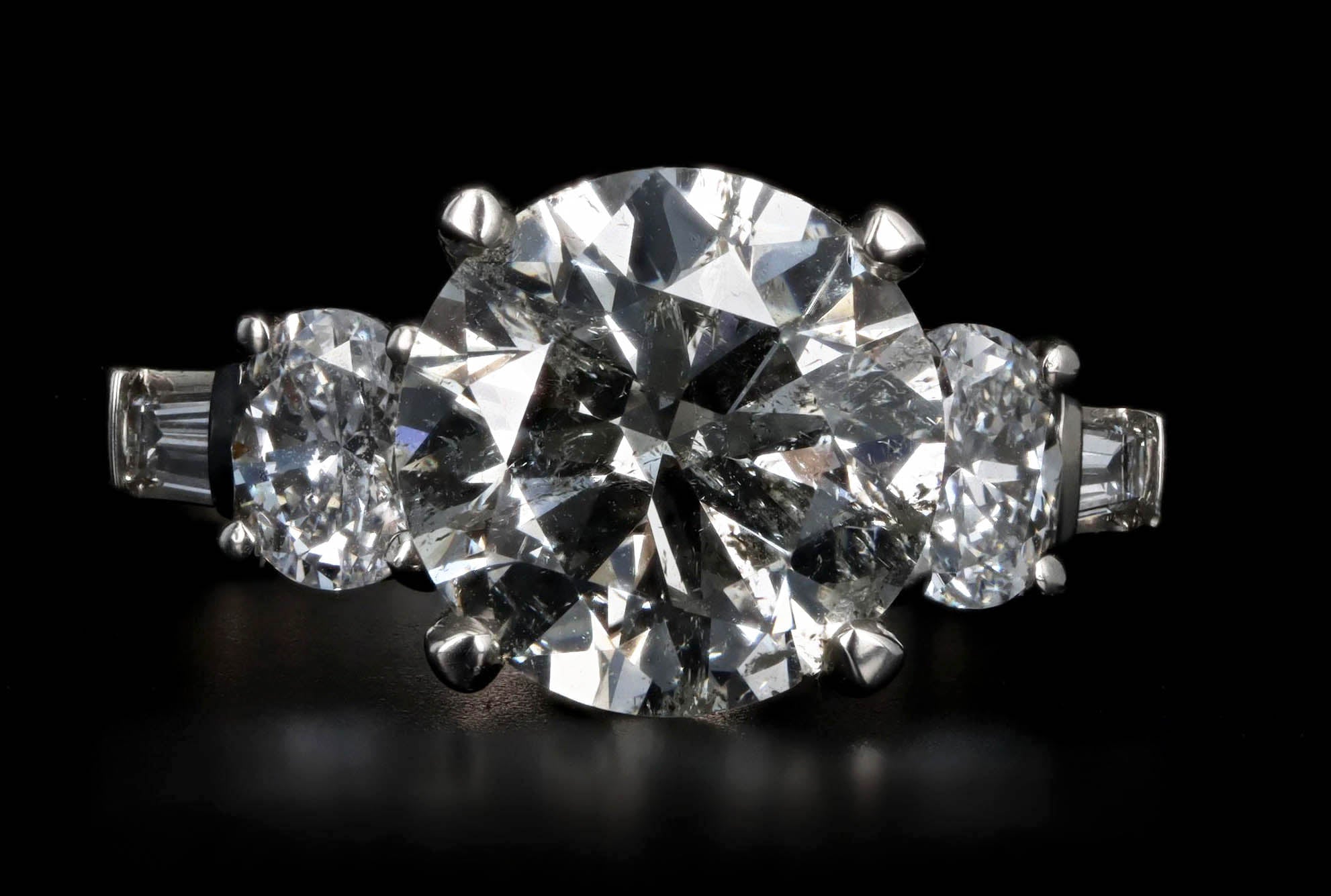 4.1 Carat Round Brilliant Diamond Oval Baguette Accent Engagement Ring in Platinum - Queen May