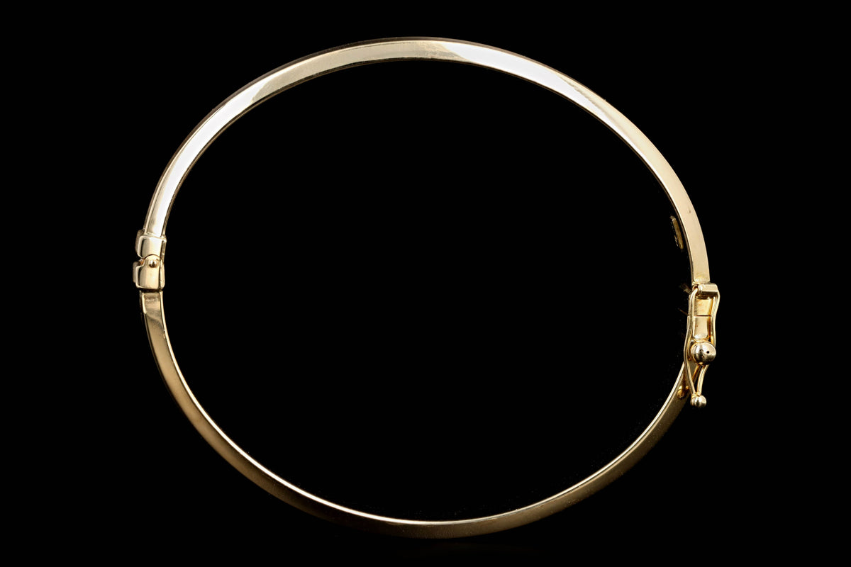 18K Yellow Gold Bangle - Queen May