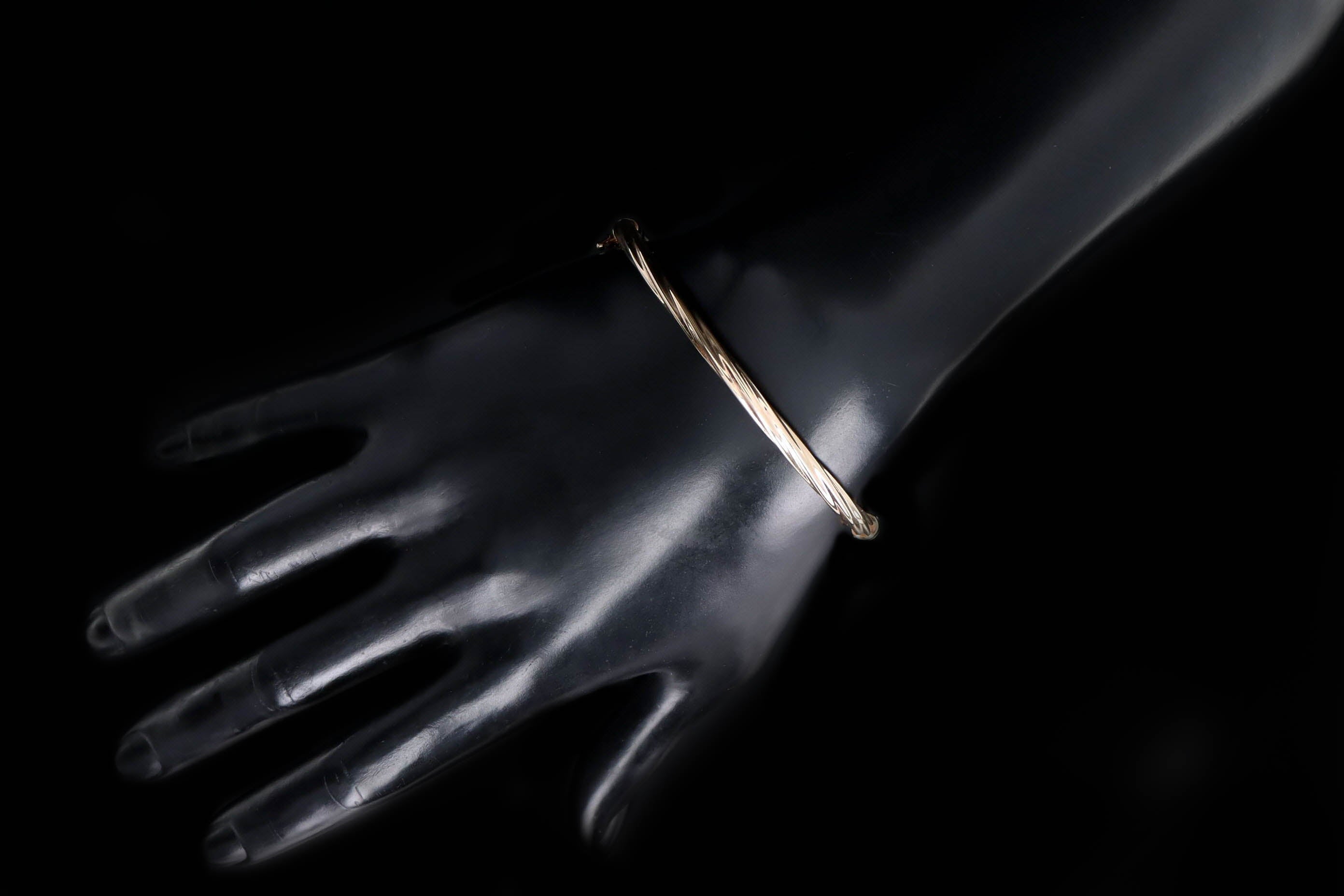 14K Rose Gold Textured Twisted Cable Bangle - Queen May