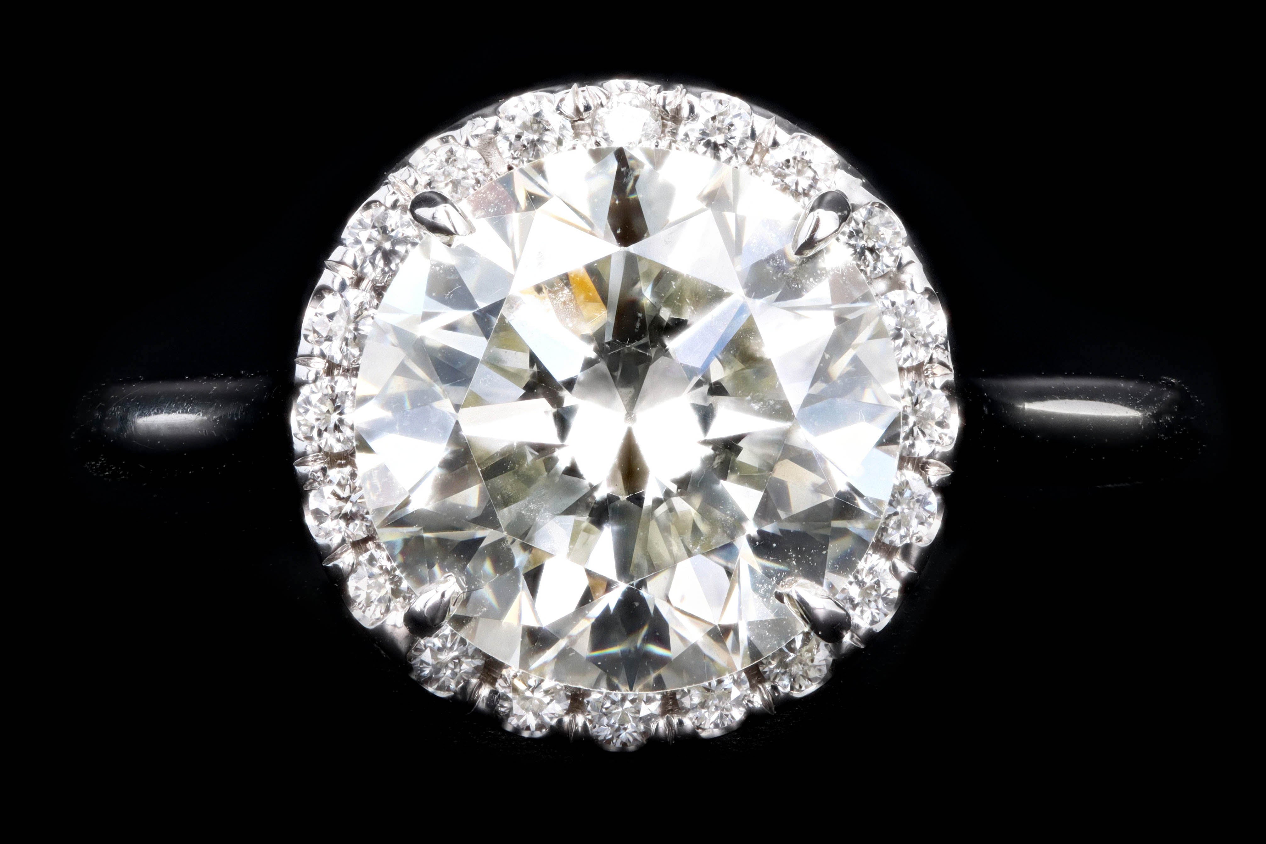 Modern 18K White Gold 3.02 Carat Round Brilliant Cut Diamond Halo Engagement Ring GIA Certified - Queen May