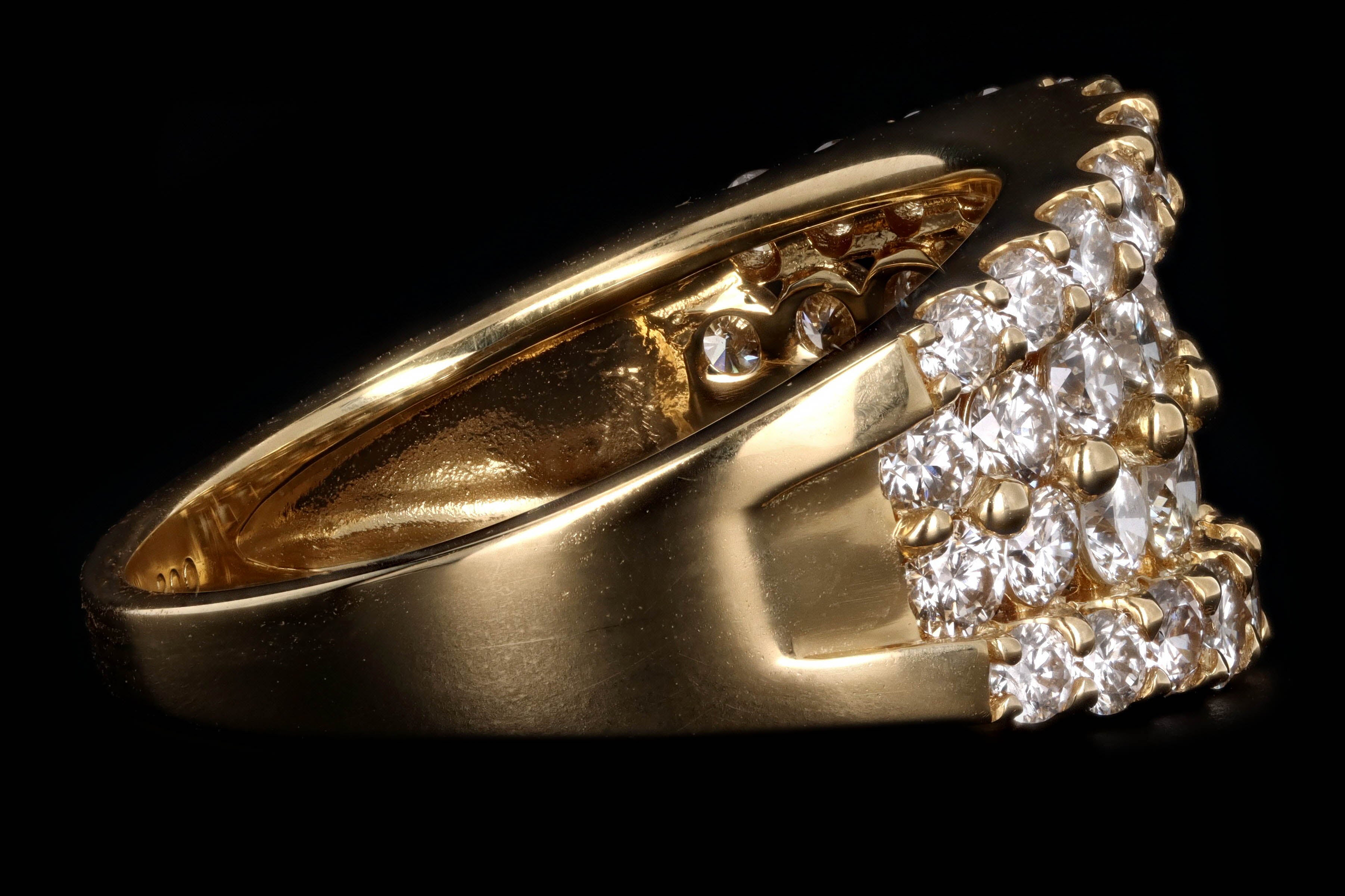 Modern 18K Yellow Gold 2.00 Carat Round Brilliant Diamond Ring - Queen May