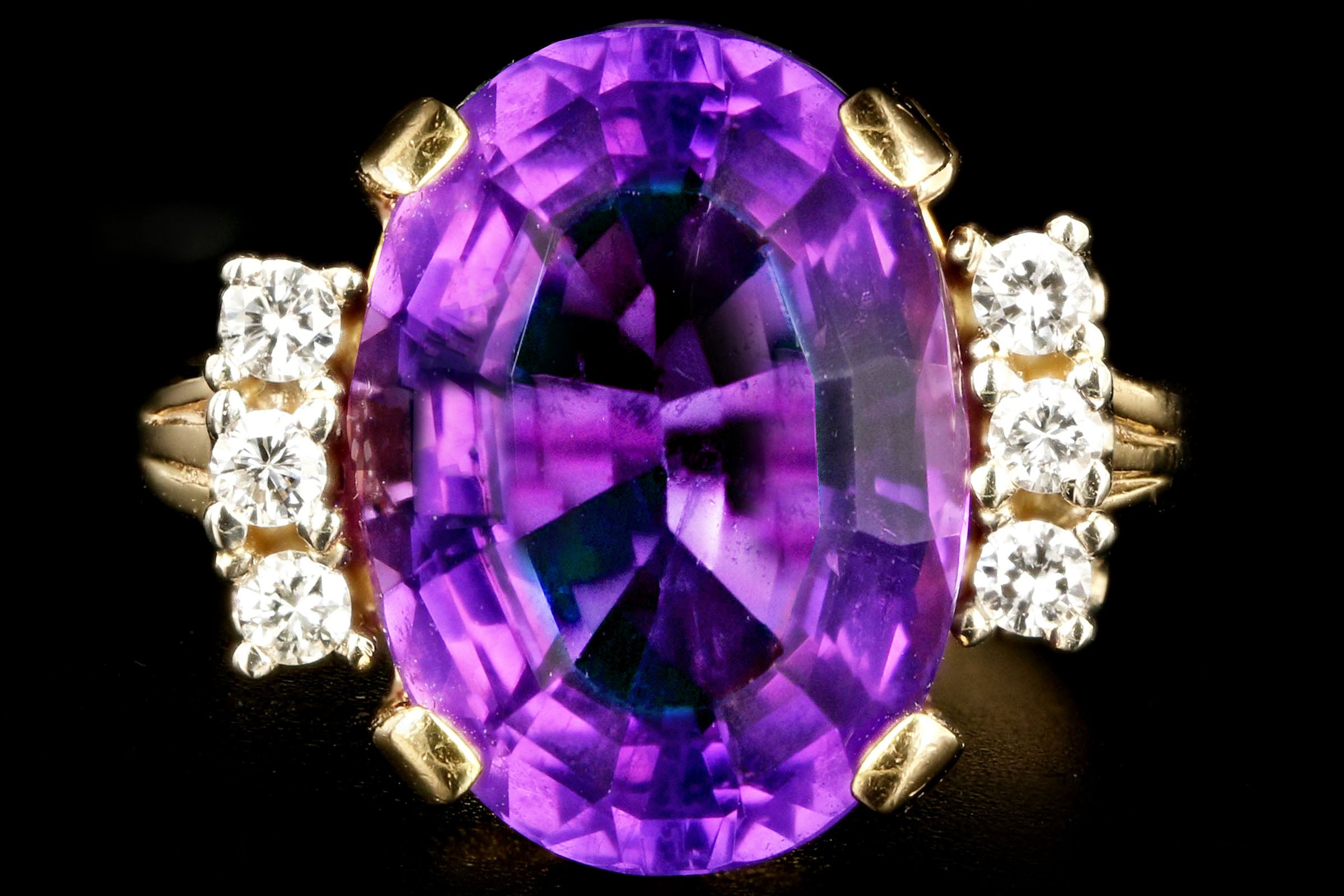 Retro 14K Yellow Gold 5.5 Carat Oval Amethyst & Diamond Ring - Queen May