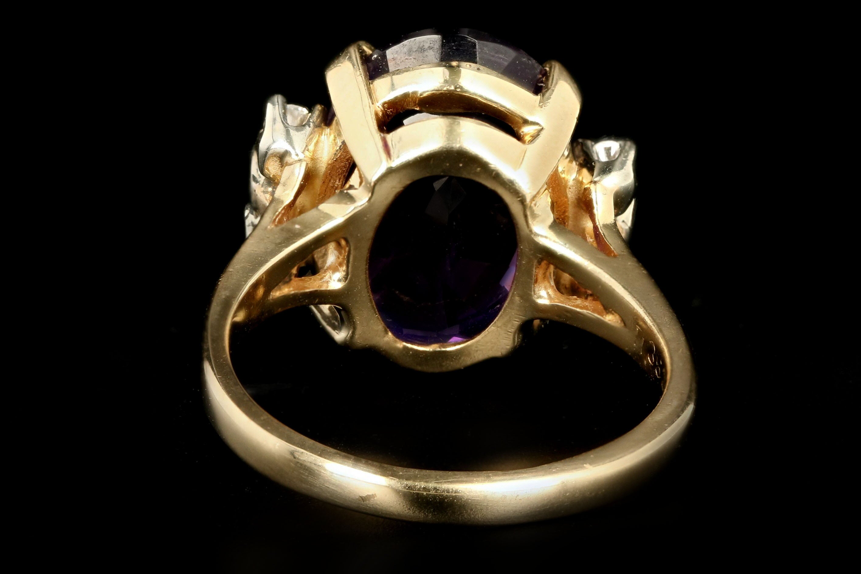 Retro 14K Yellow Gold 5.5 Carat Oval Amethyst & Diamond Ring - Queen May