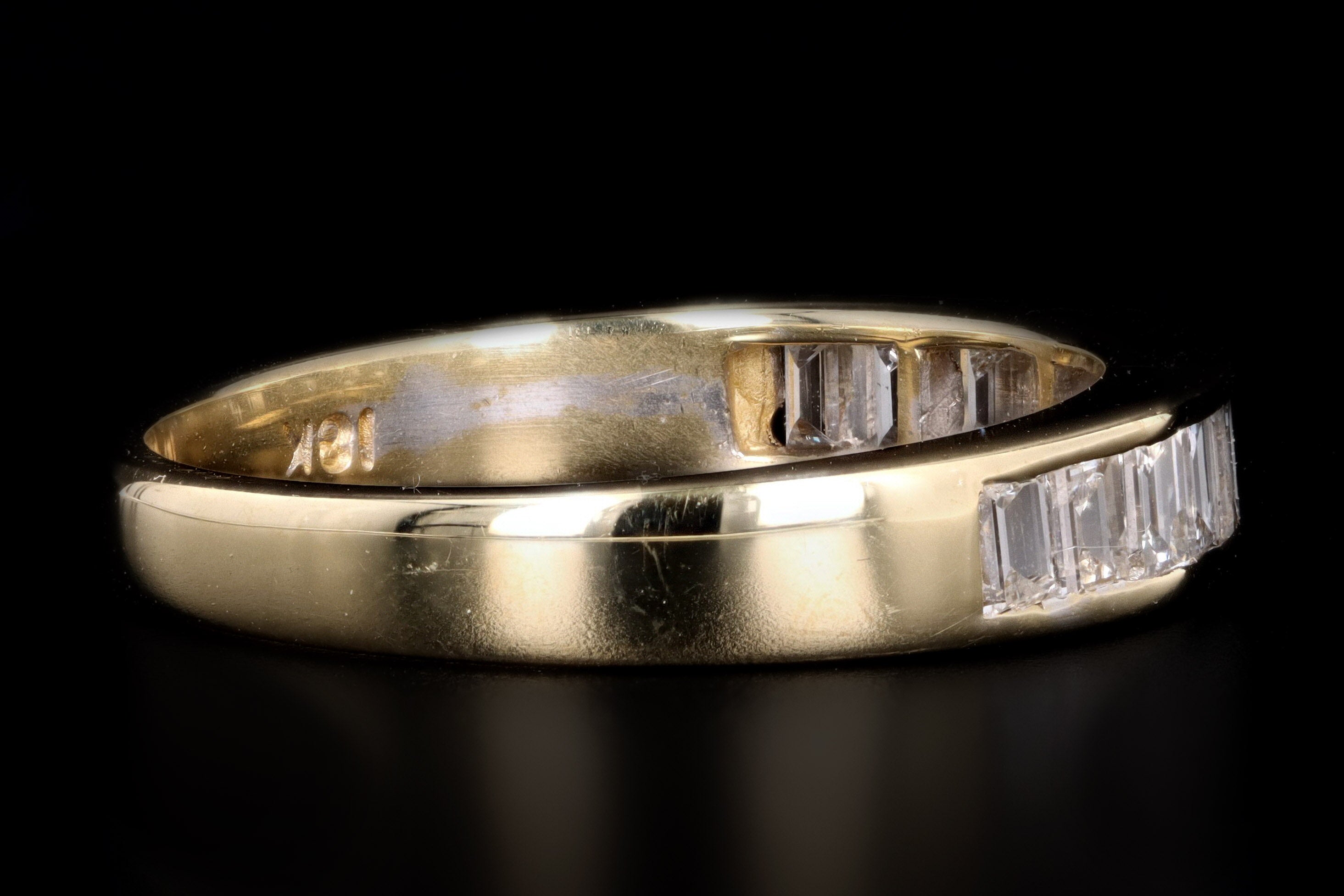 18K Yellow Gold 1 Carat Baguette Cut Diamond Channel Set Wedding Band - Queen May