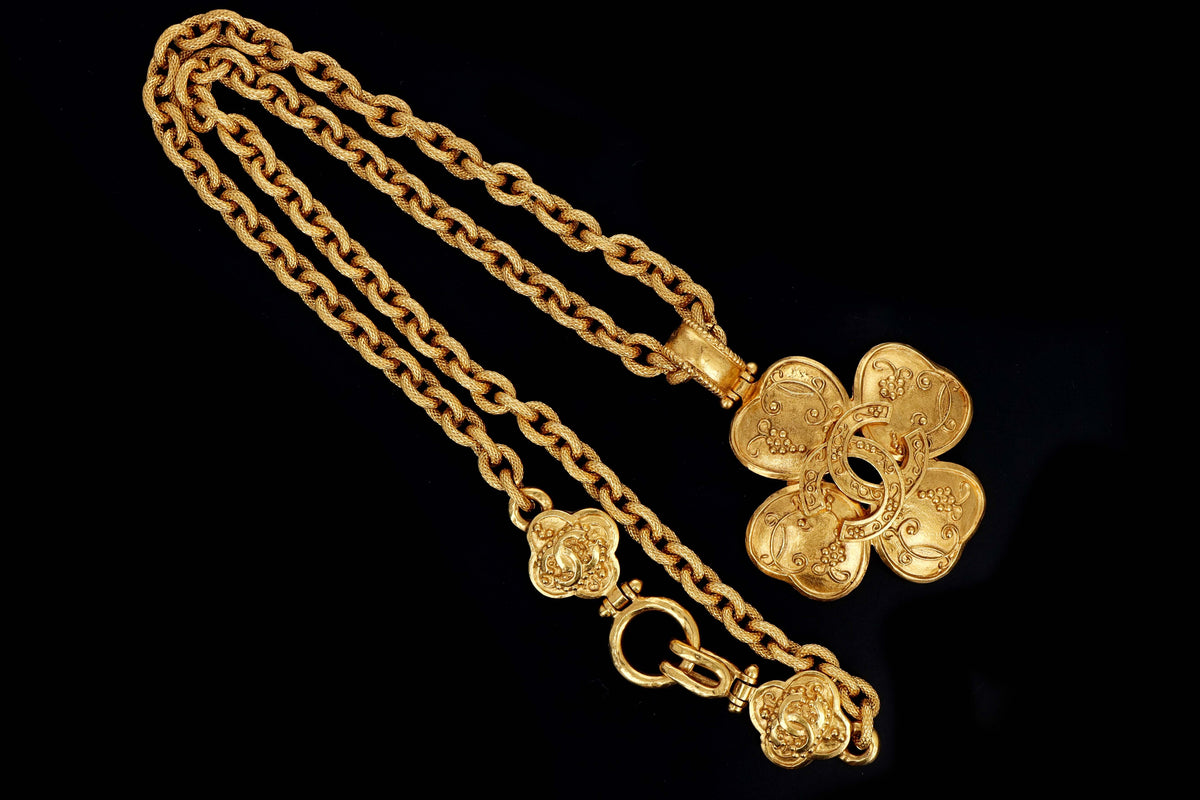 1990's Vintage Chanel Gold Plated Necklace - Queen May