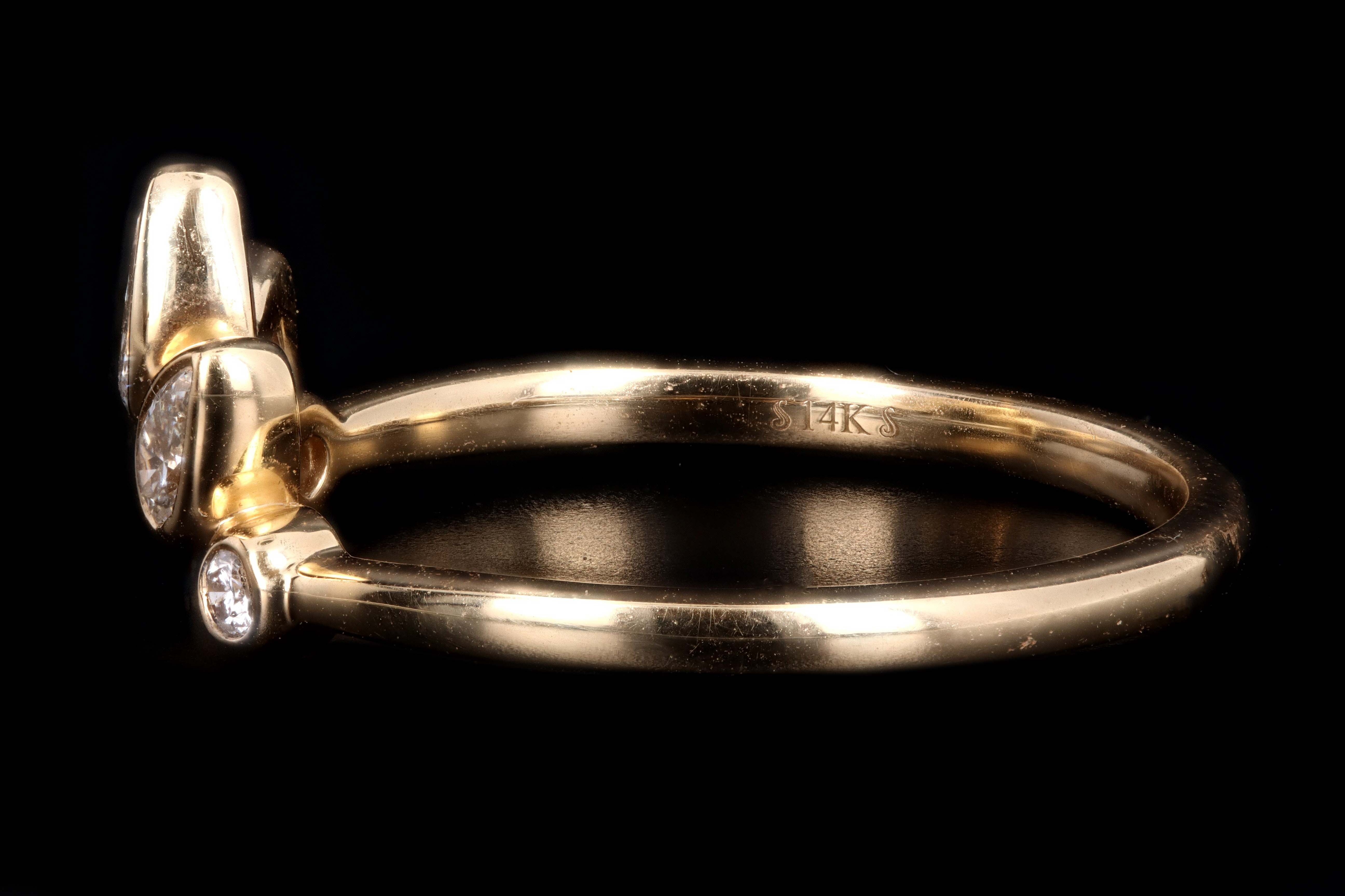 14K Gold 0.38 Carat Pear Diamond Contour Band - Queen May