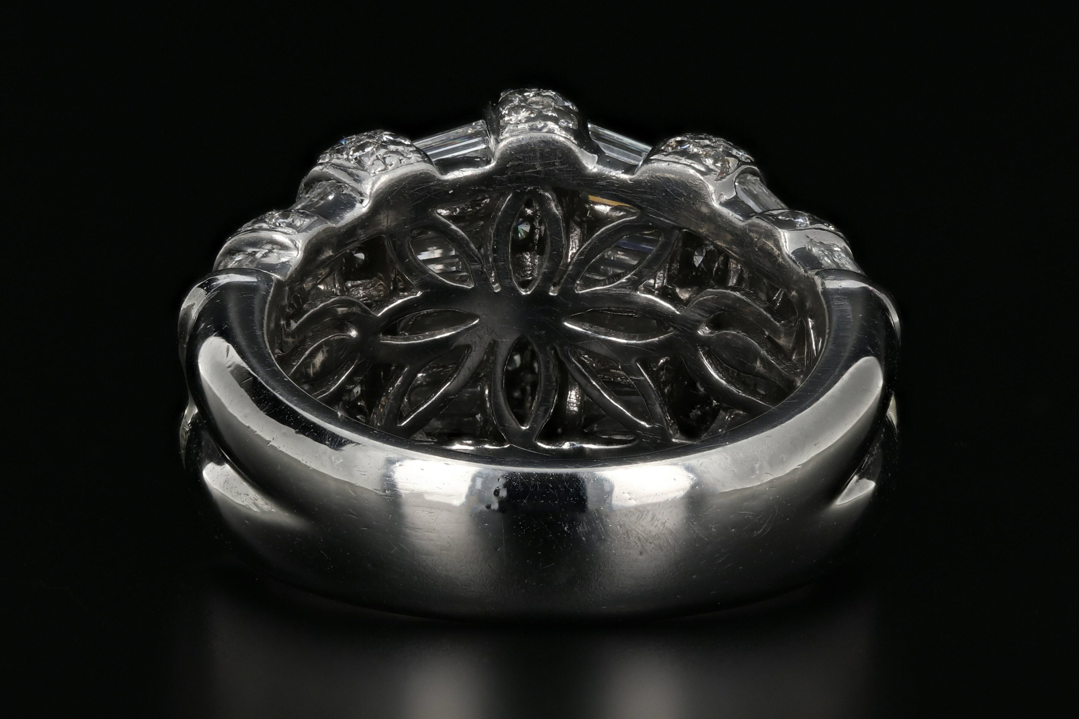 Modern Platinum 2.89 Carat Diamond Weight Total Band - Queen May