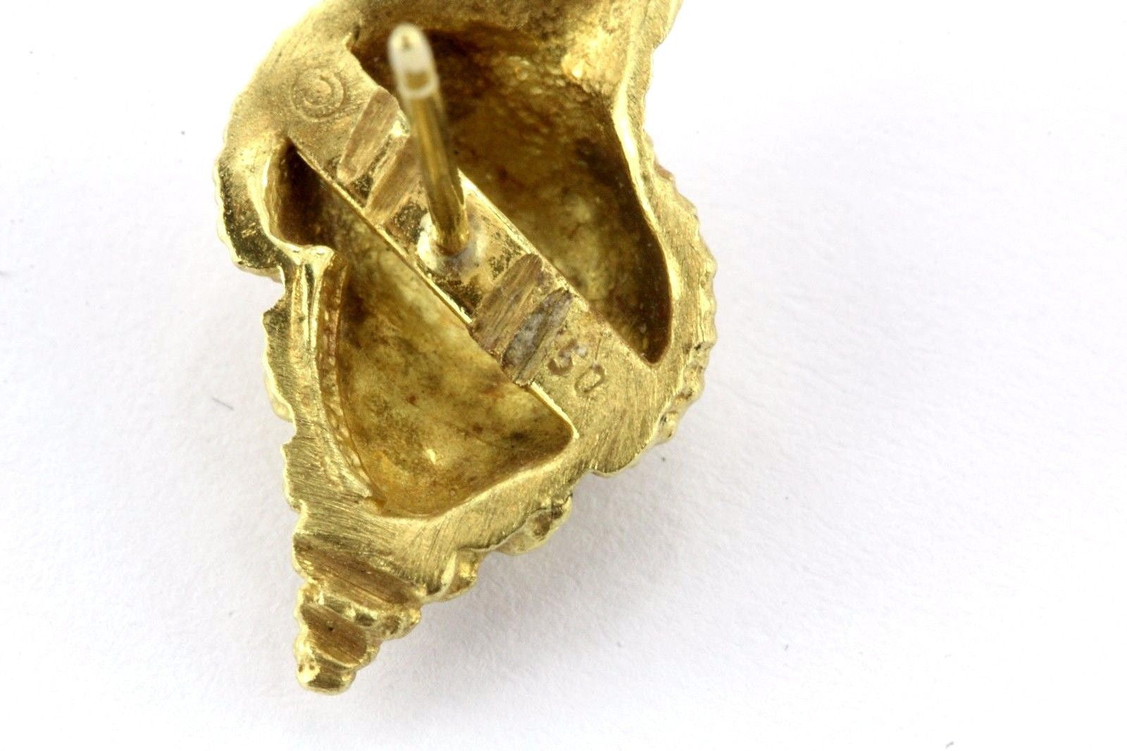 Tiffany & Co 750 18K Gold Brushed Conch Shell Earrings RARE - Queen May