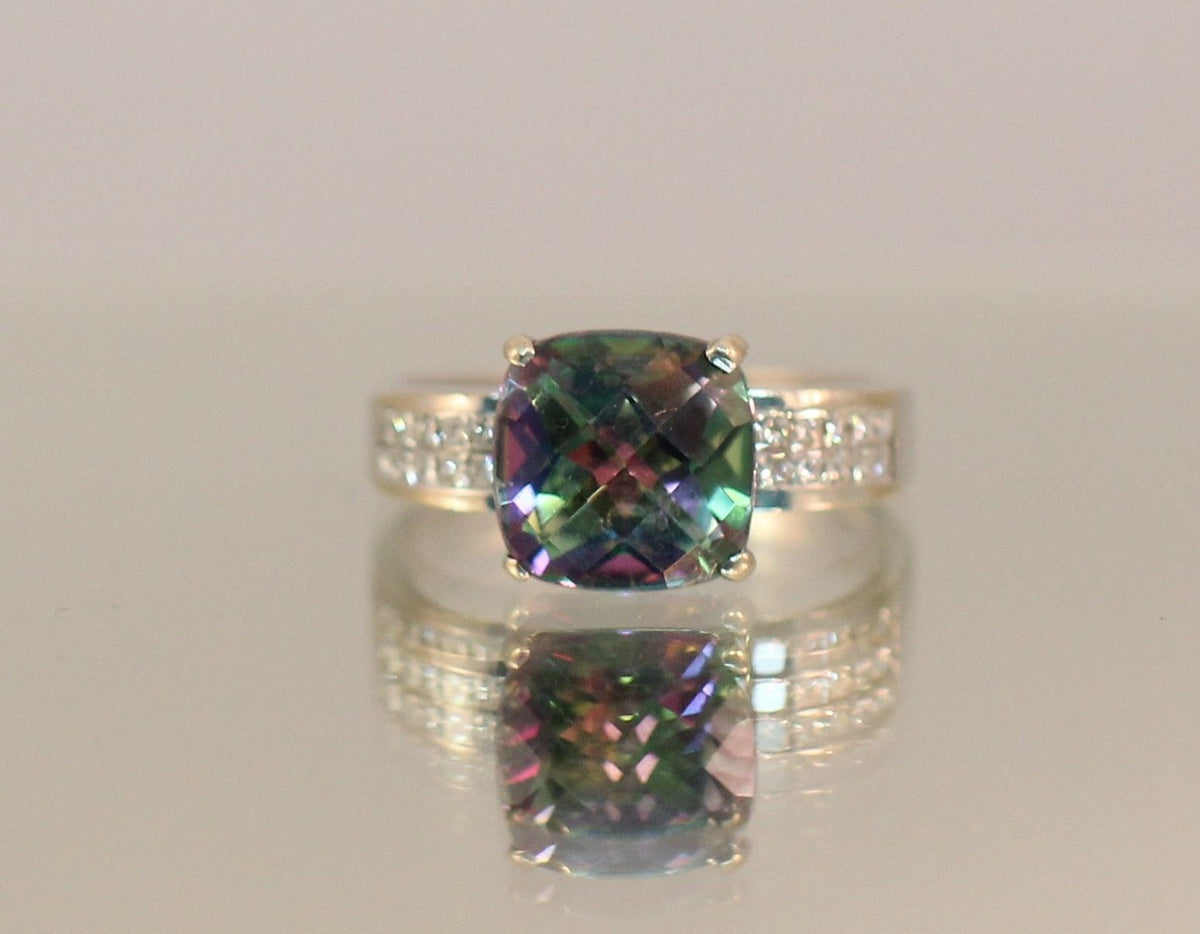18K White Gold Mystic Topaz & Diamond Ring - Queen May