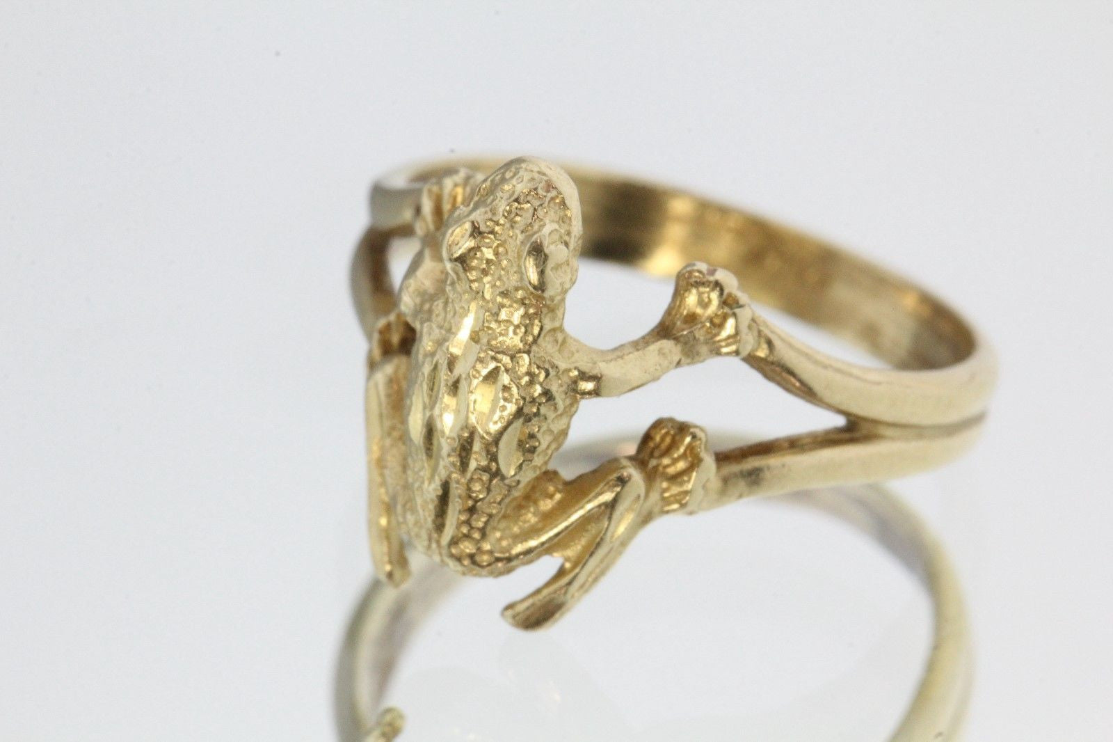 Vintage 14K Gold Figural Cute Baby Frog / Toad Sturdy Ring - Queen May