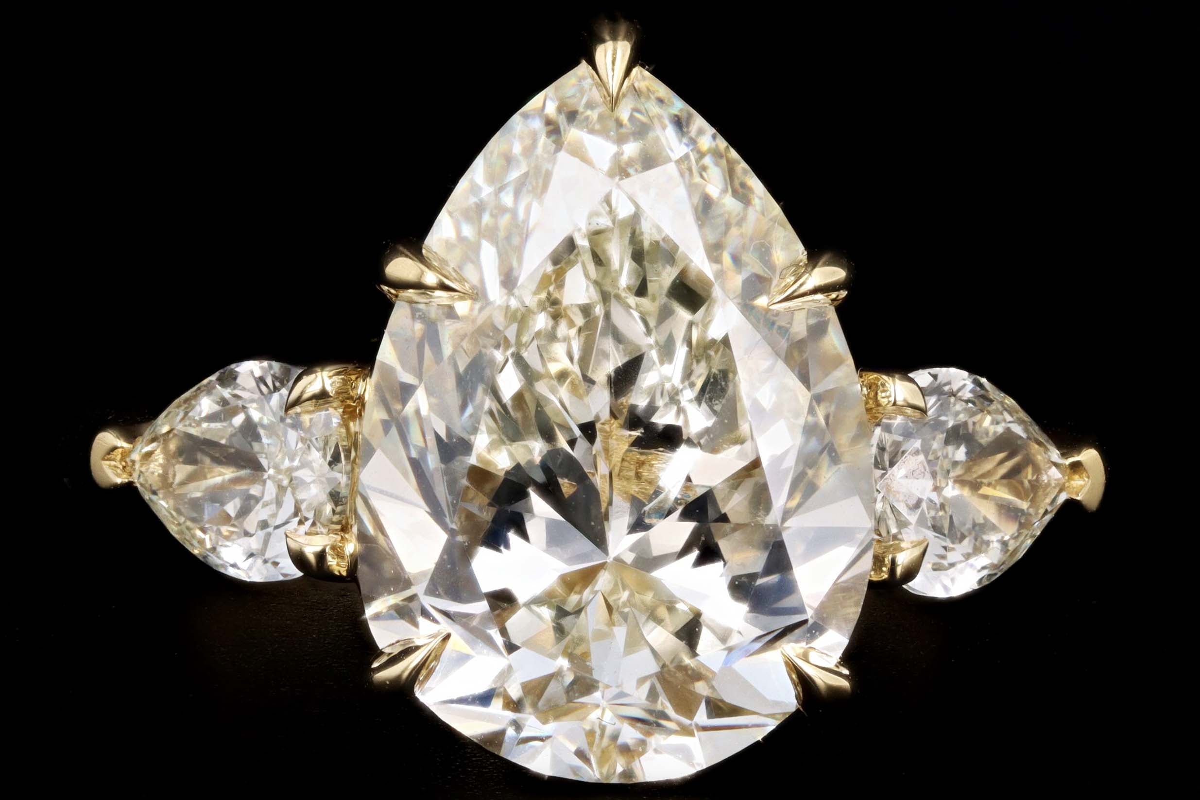 18K Yellow Gold 5.06 Carat Pear Cut Diamond Engagement Ring GIA Certified - Queen May