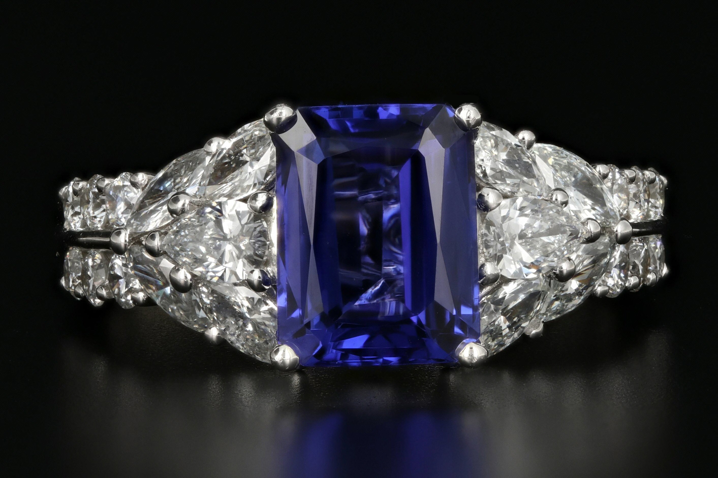 Modern 18K White Gold 3.1 Carat Tanzanite and Diamond Ring - Queen May