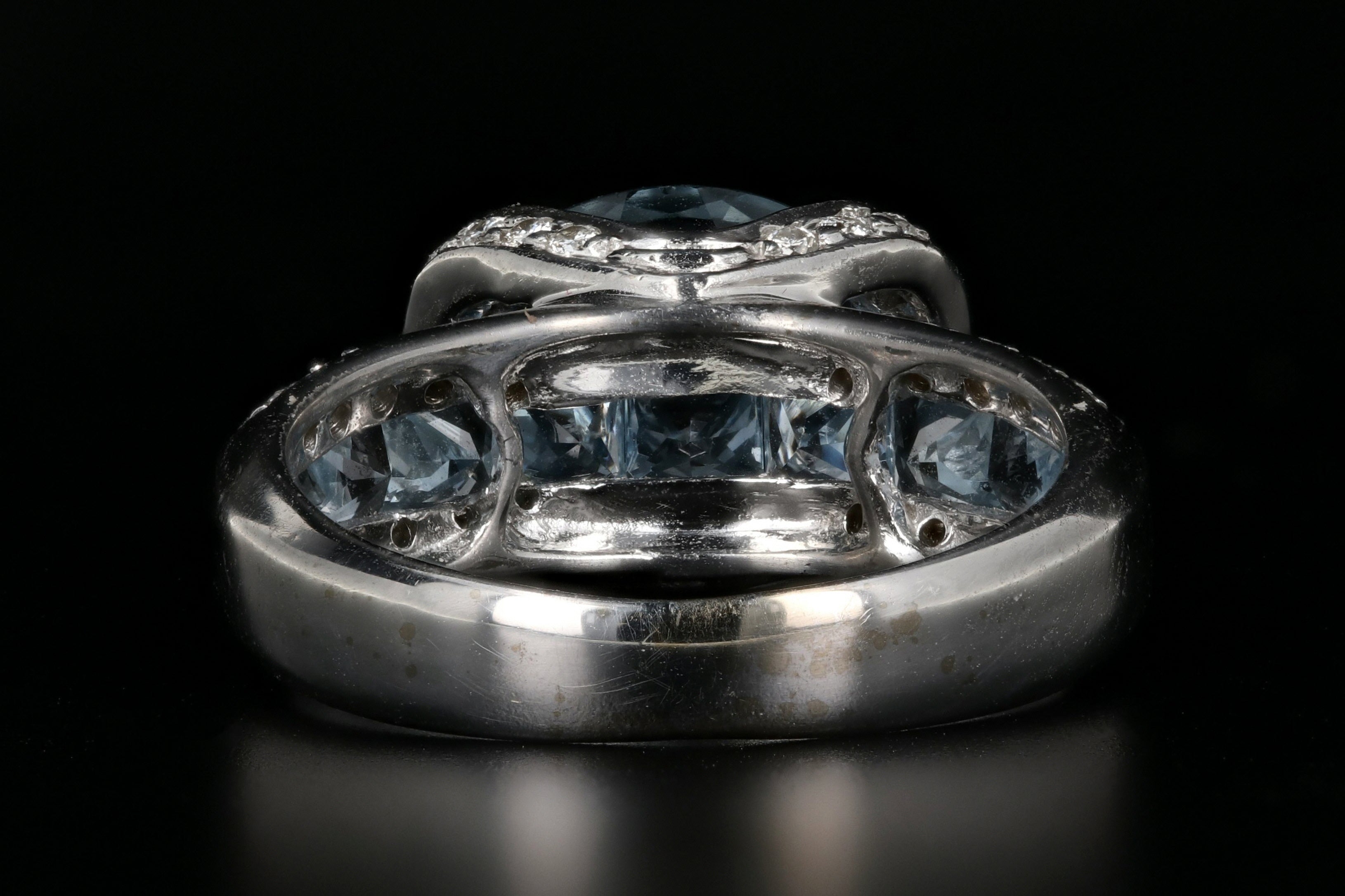 18K White Gold 2 Carat Aquamarine Diamond Ring - Queen May