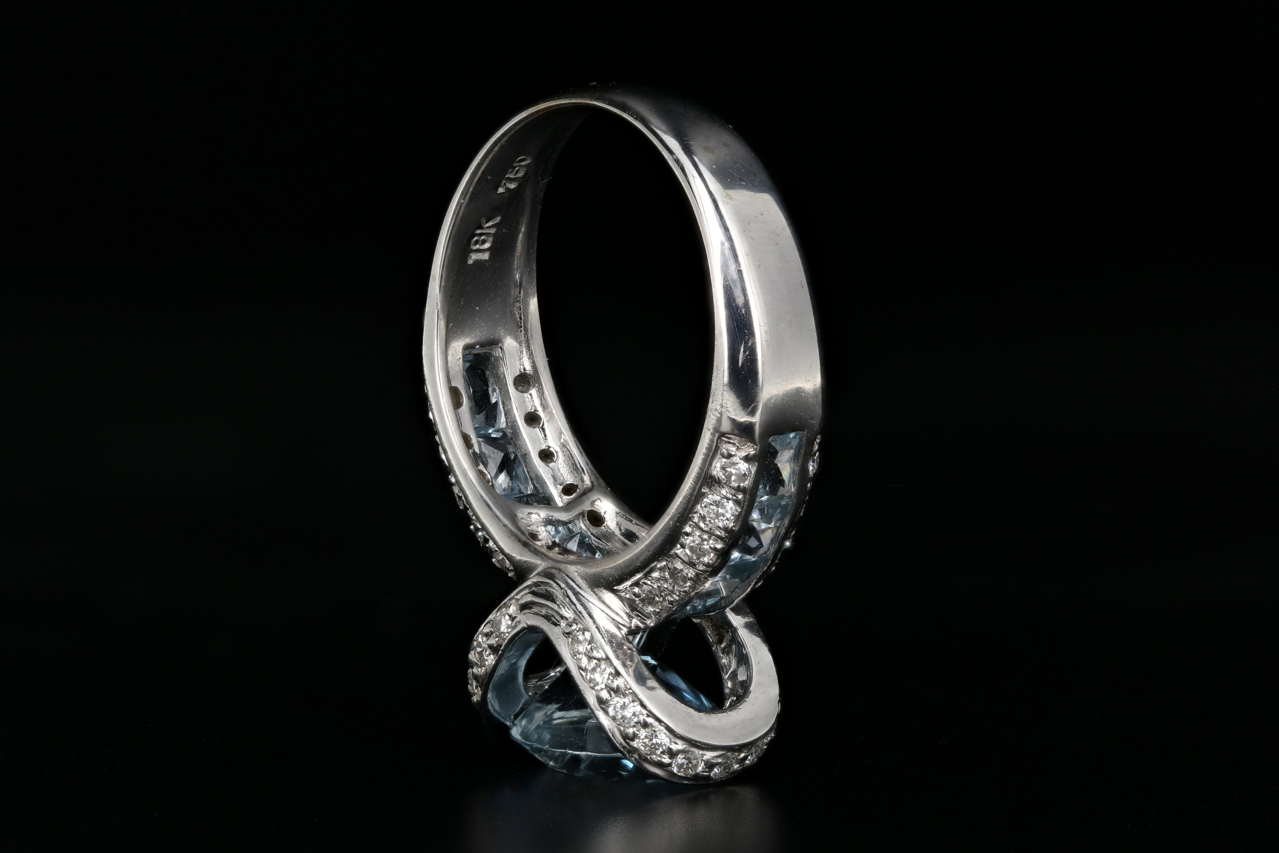 18K White Gold 2 Carat Aquamarine Diamond Ring - Queen May