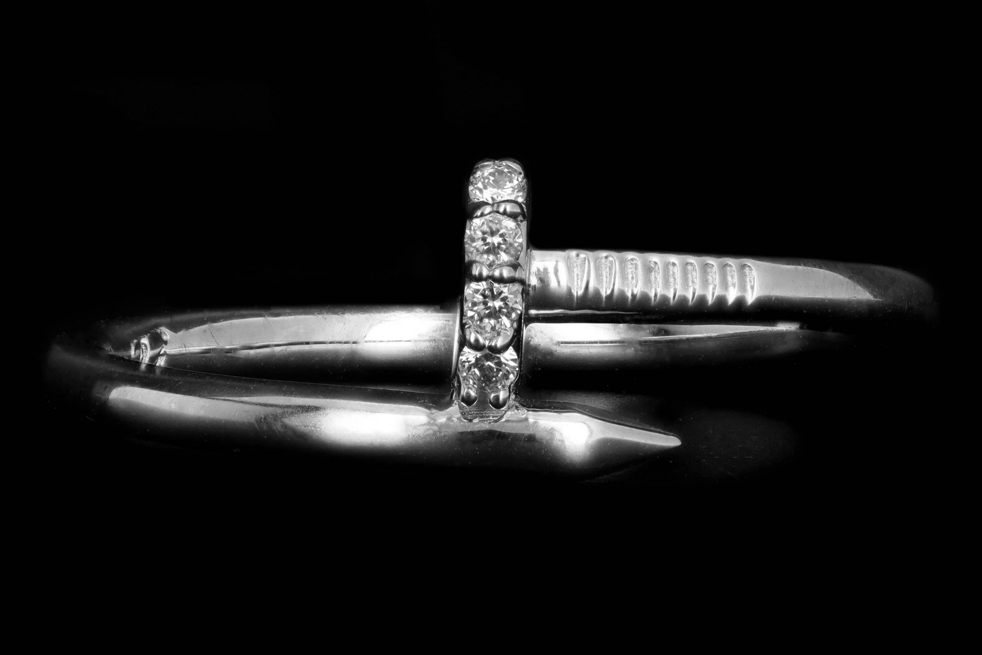 14K Gold Diamond Nail Ring - Queen May
