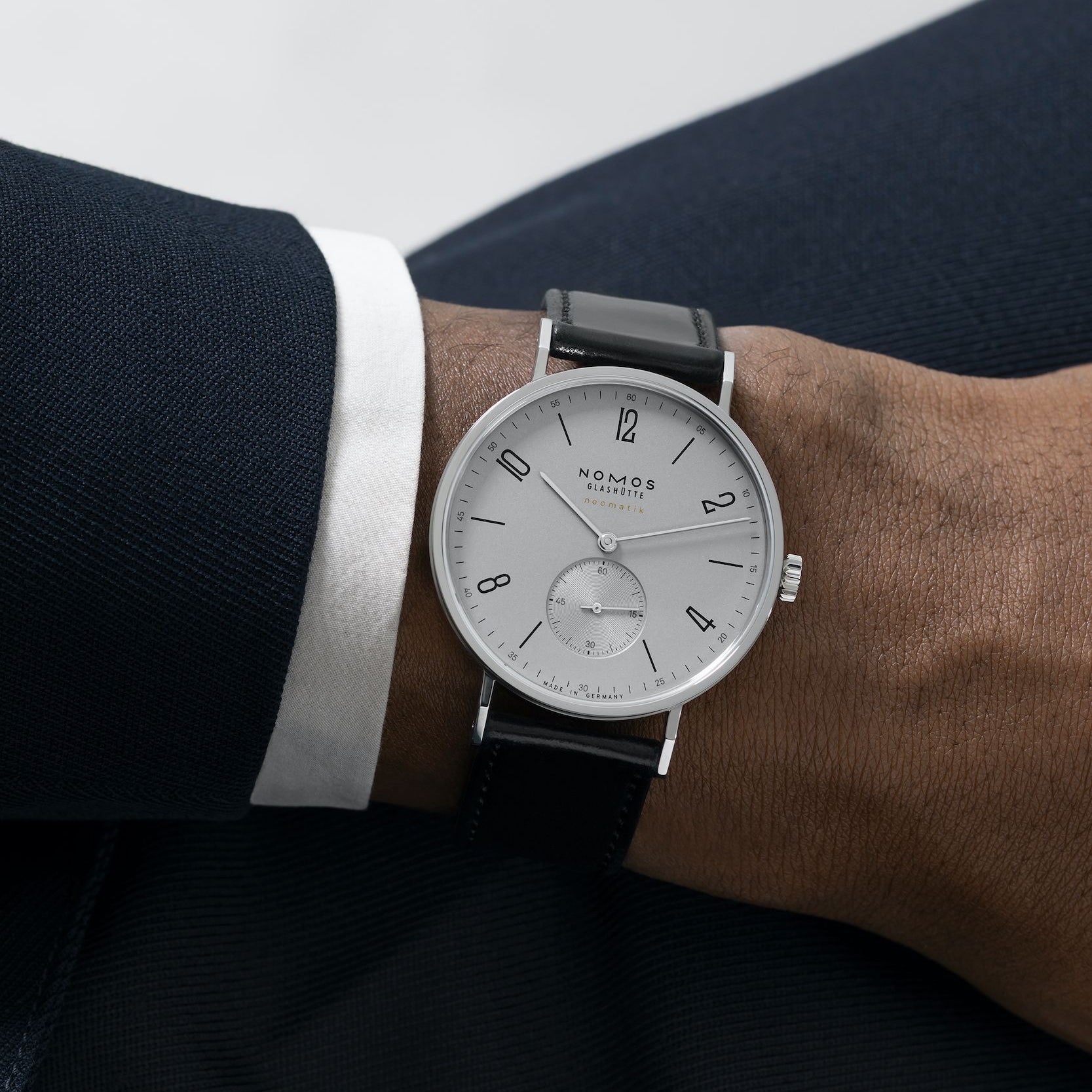 Nomos Glashütte Tangente Neomatik 39 Platinum Gray - Queen May