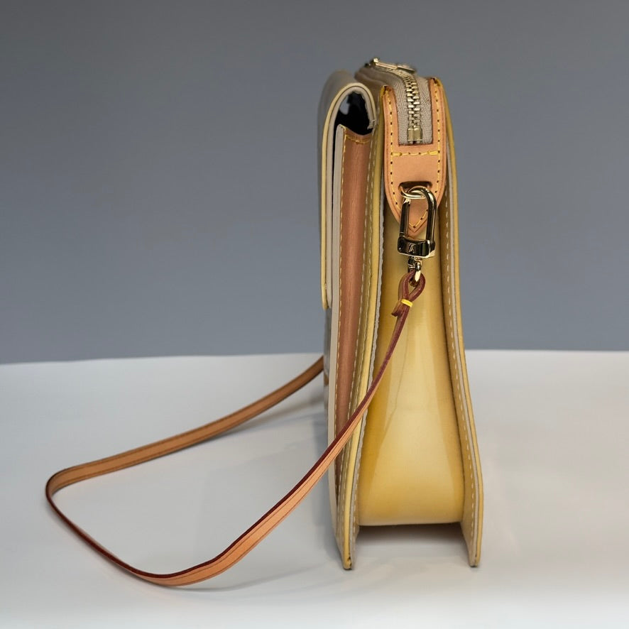 Louis Vuitton Vernis Mott Bag - Queen May