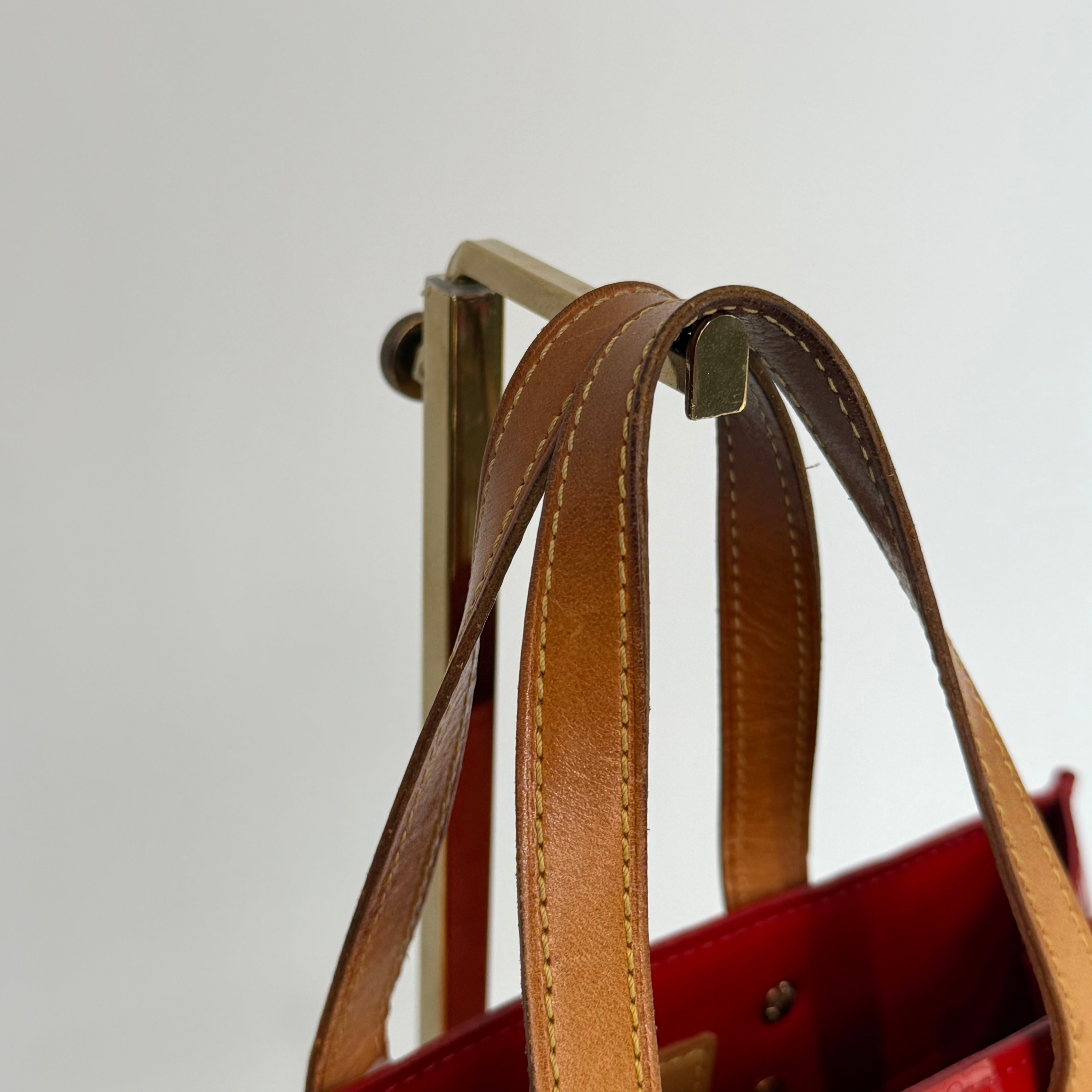 Louis Vuitton Vernis Reade PM Red - Queen May