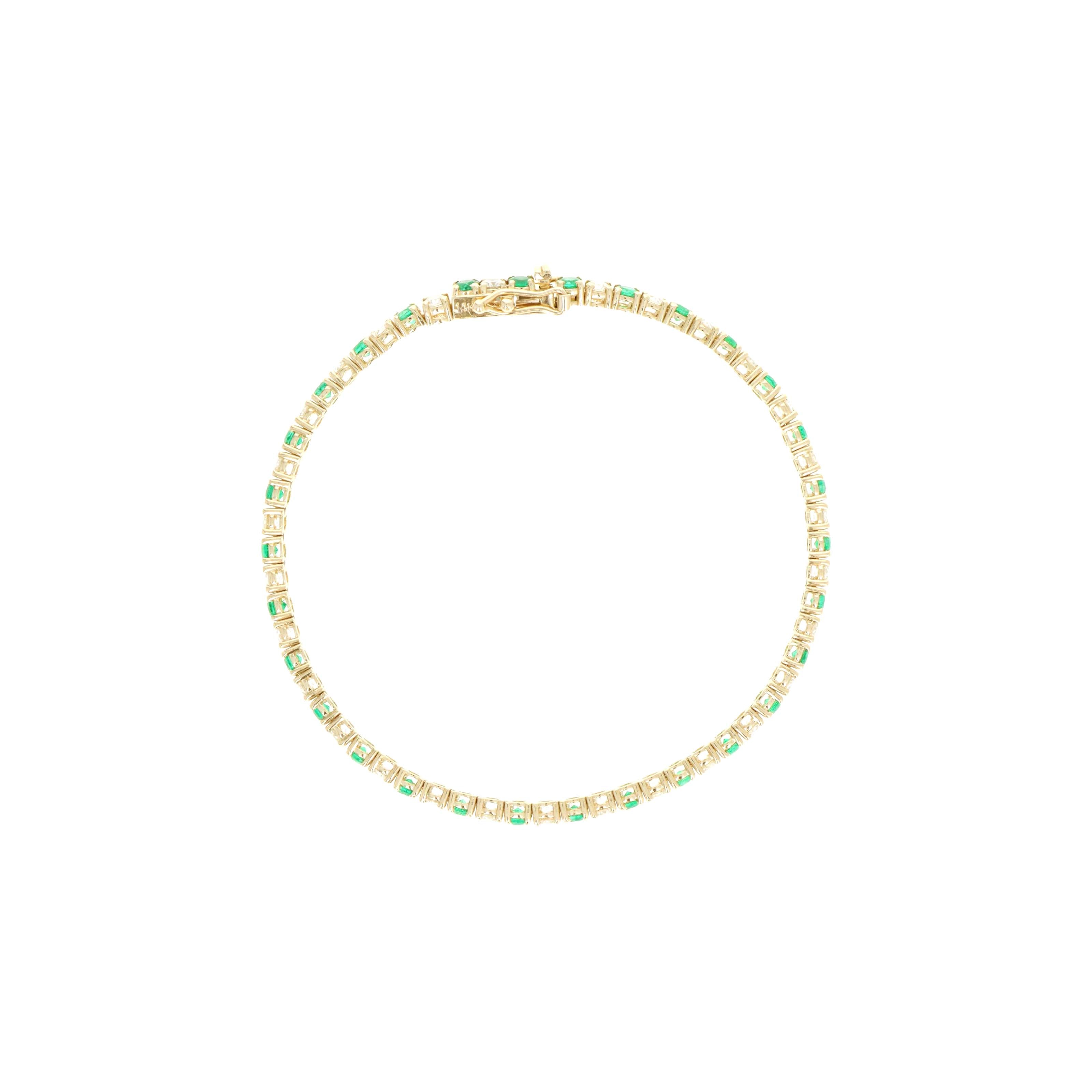 14K Yellow Gold 4.30 Carat Diamond and Emerald Alternating Tennis Bracelet