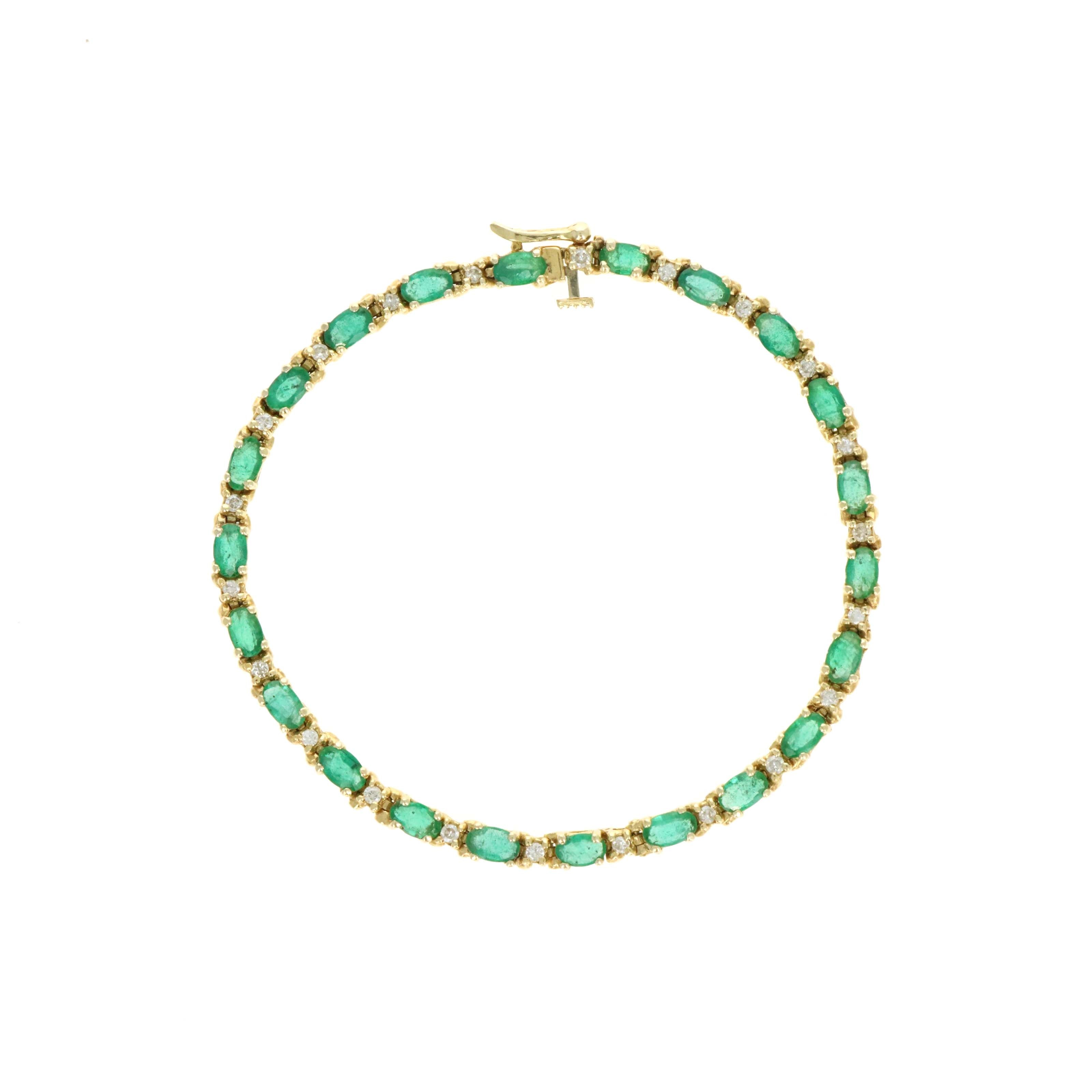 14K Yellow Gold 3.50 Carat Oval Emerald & 0.22 Carat Round Diamond Tennis Bracelet - Queen May