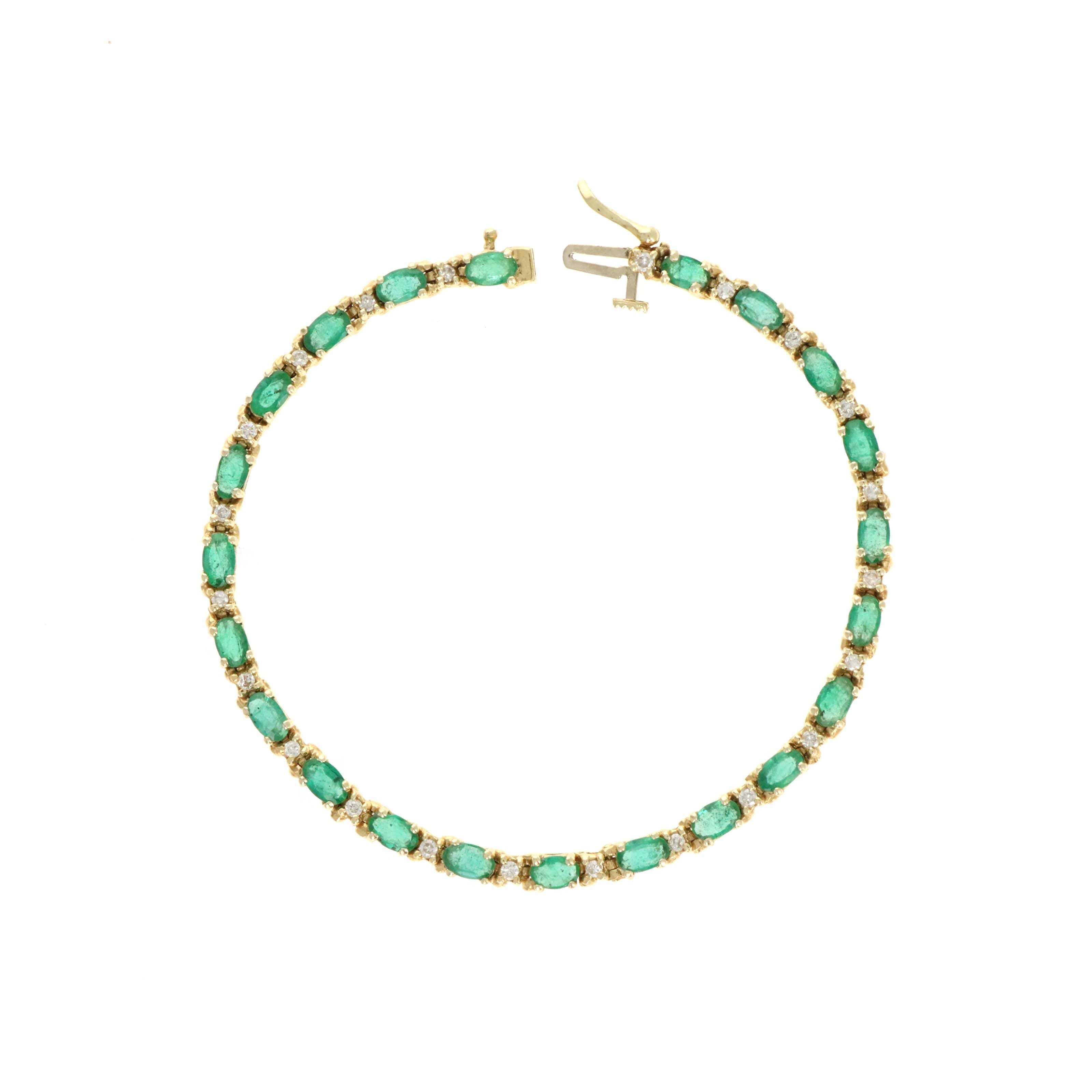 14K Yellow Gold 3.50 Carat Oval Emerald & 0.22 Carat Round Diamond Tennis Bracelet - Queen May