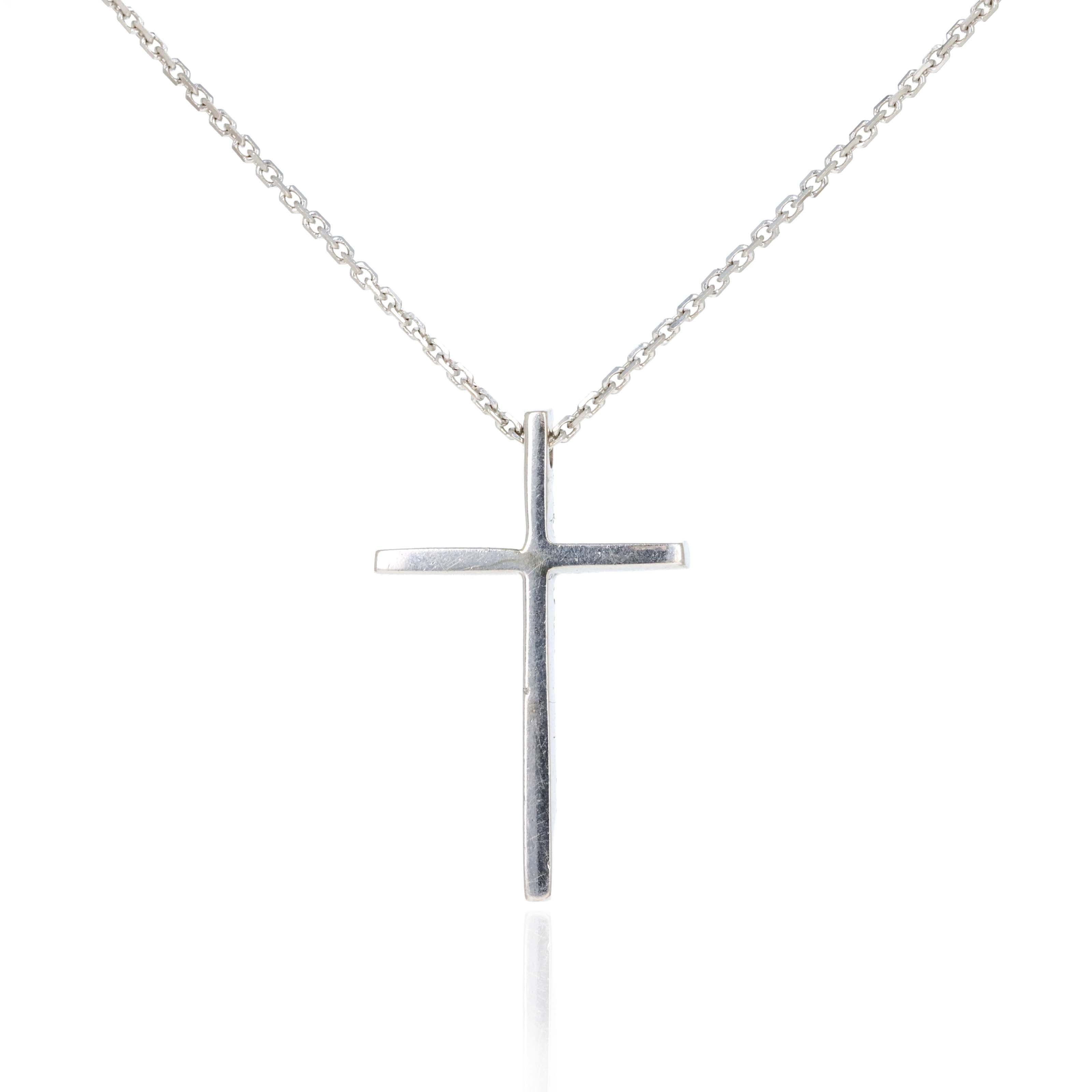 18K White Gold 0.07 Carat Diamond Cross Pendant Necklace - Queen May