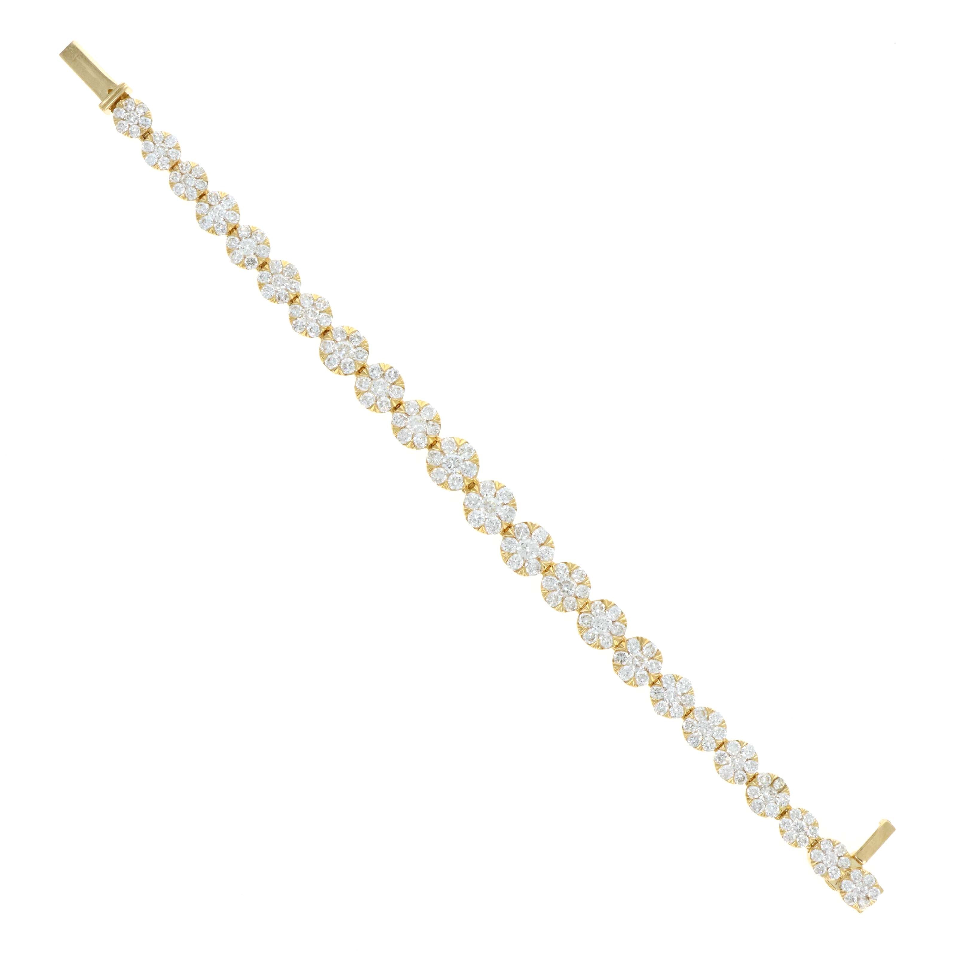 18K Yellow Gold 8.88 Carat Flower Cluster Graduated Bracelet - Queen May