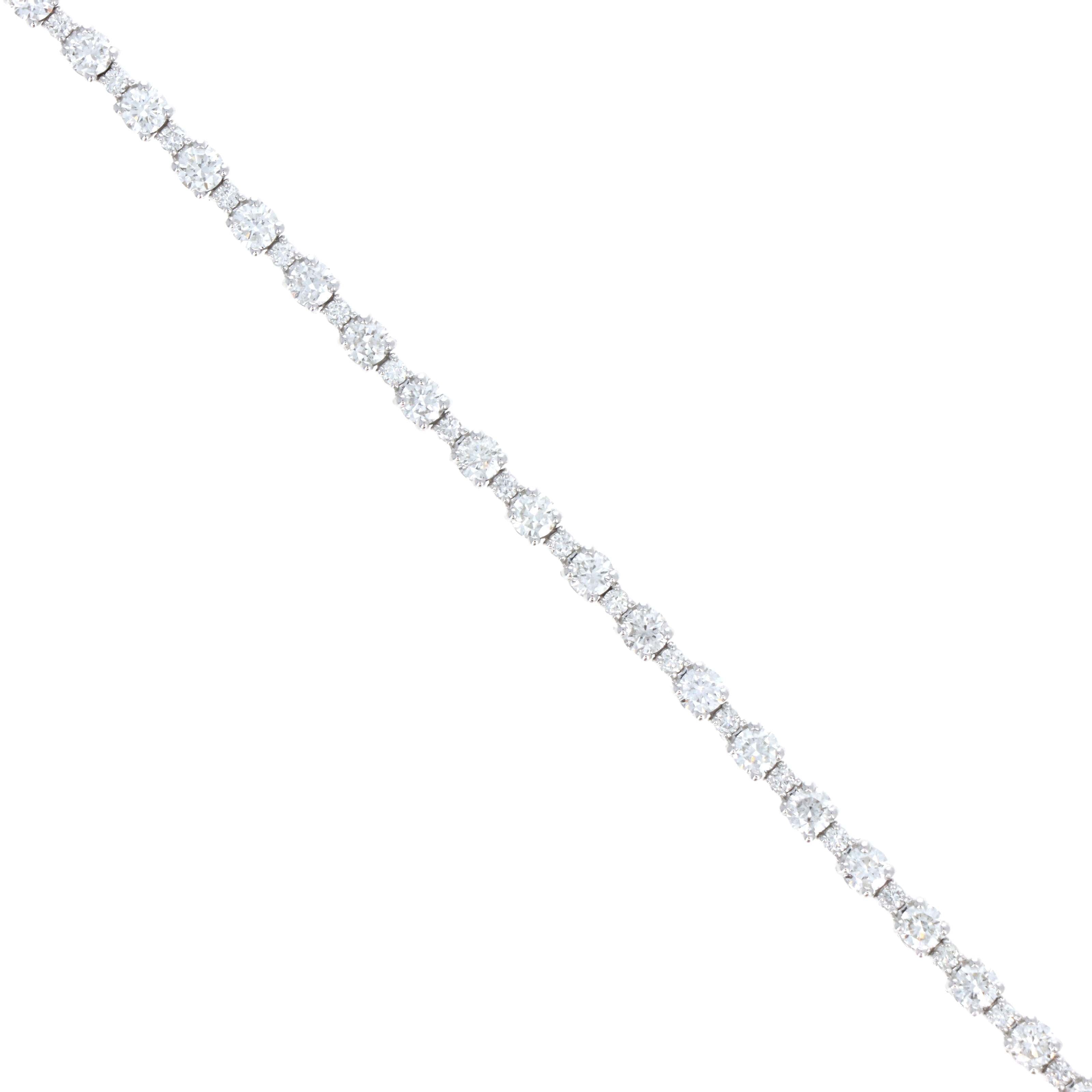 14K White Gold 3.24 Carat Round Brilliant Diamond Tennis Bracelet