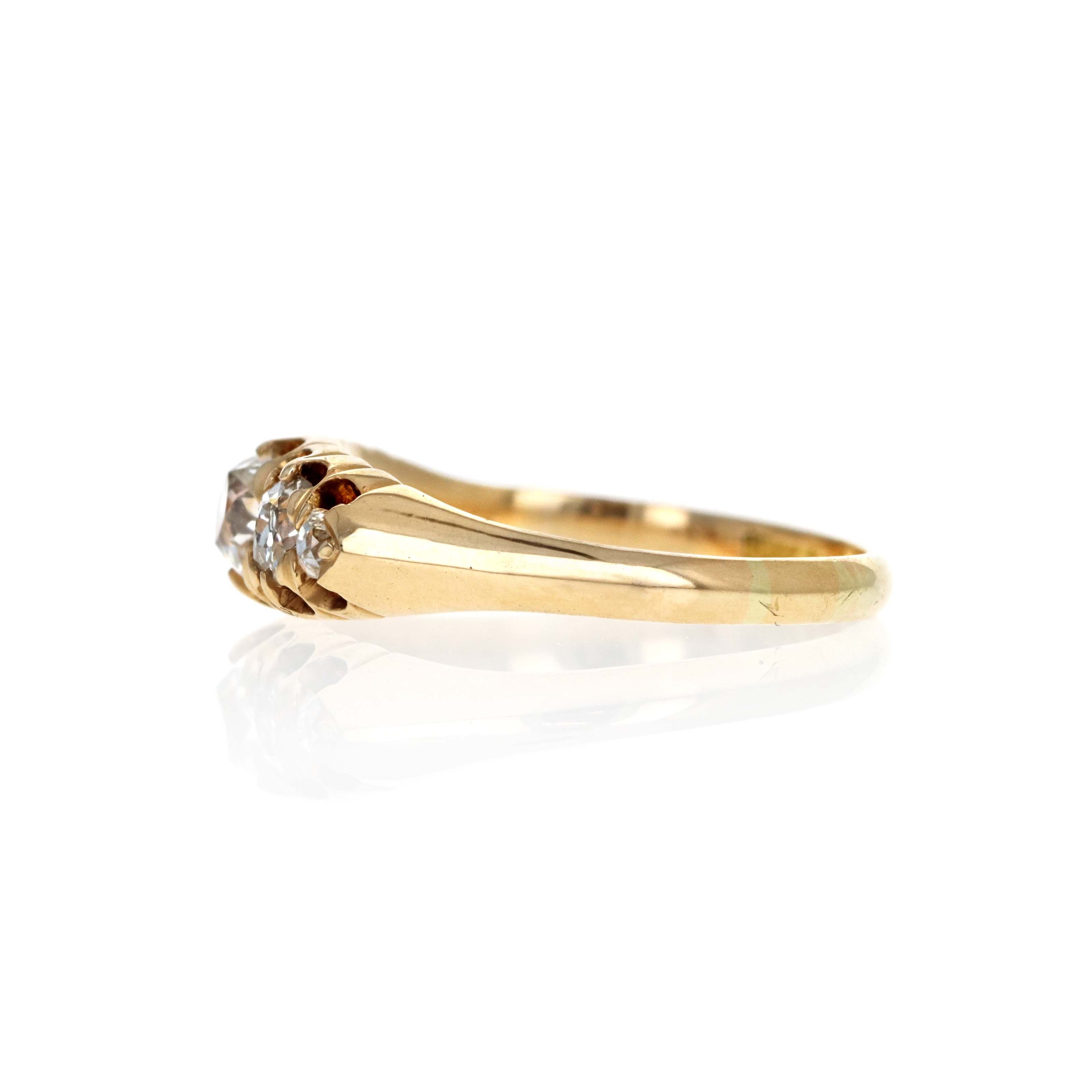 Victorian 18K Yellow Gold 0.95 Carat Old Mine Cut Diamond Five Stone Ring