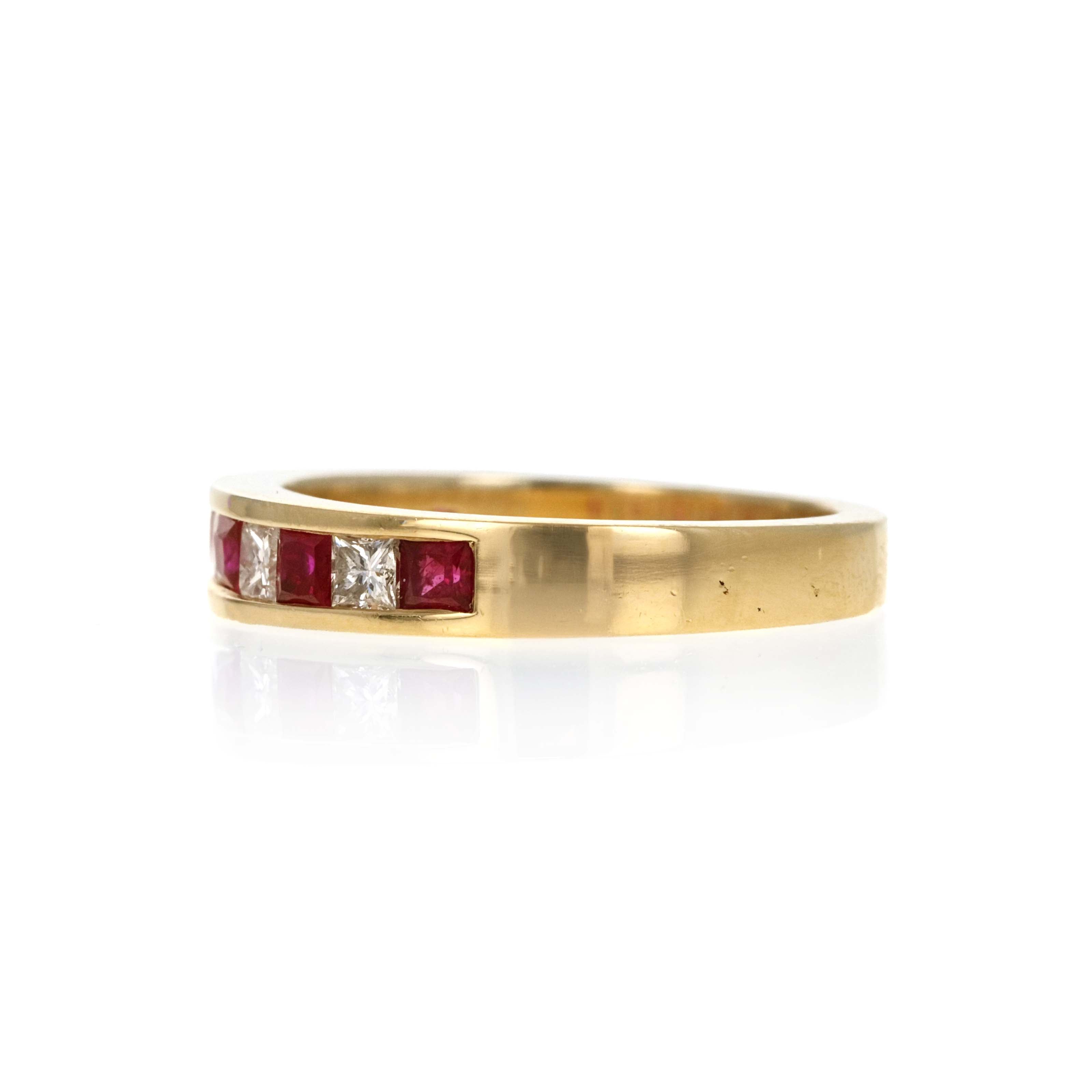 14K Yellow Gold 1 Carat Princess Cut Ruby & Diamond Ring - Queen May