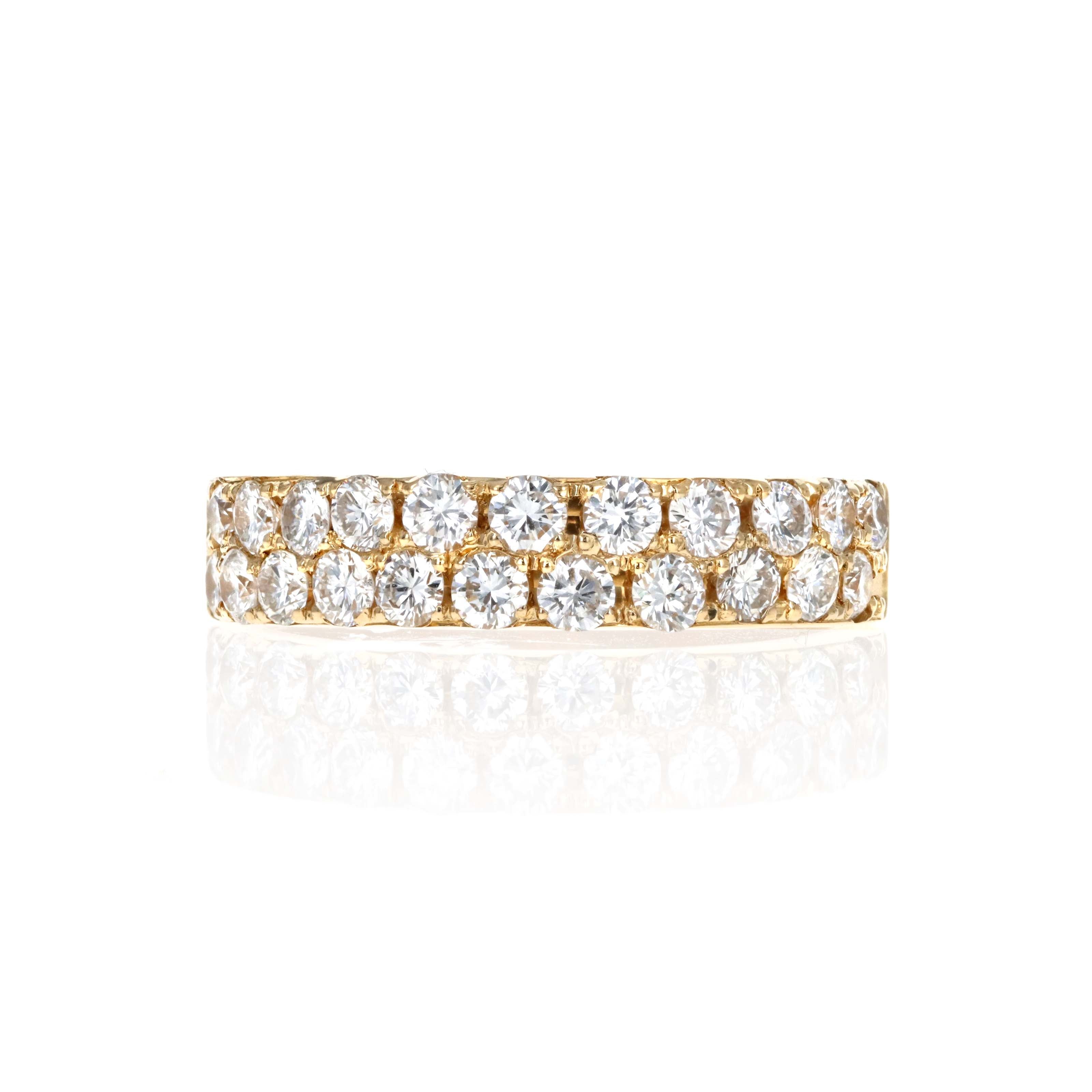 18K Yellow Gold 1.21 Carat Round Brilliant Diamond Pave Band