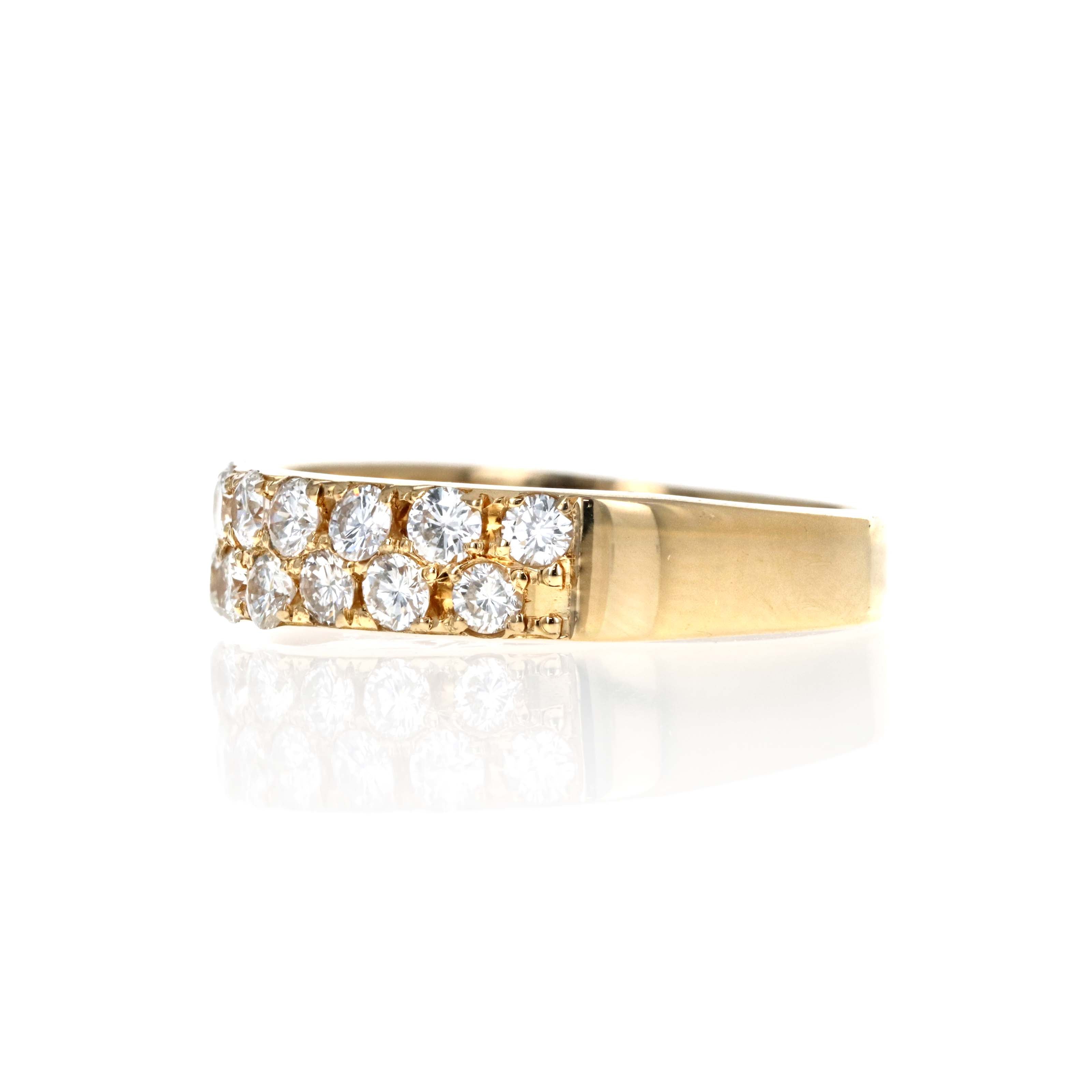 18K Yellow Gold 1.21 Carat Round Brilliant Diamond Pave Band