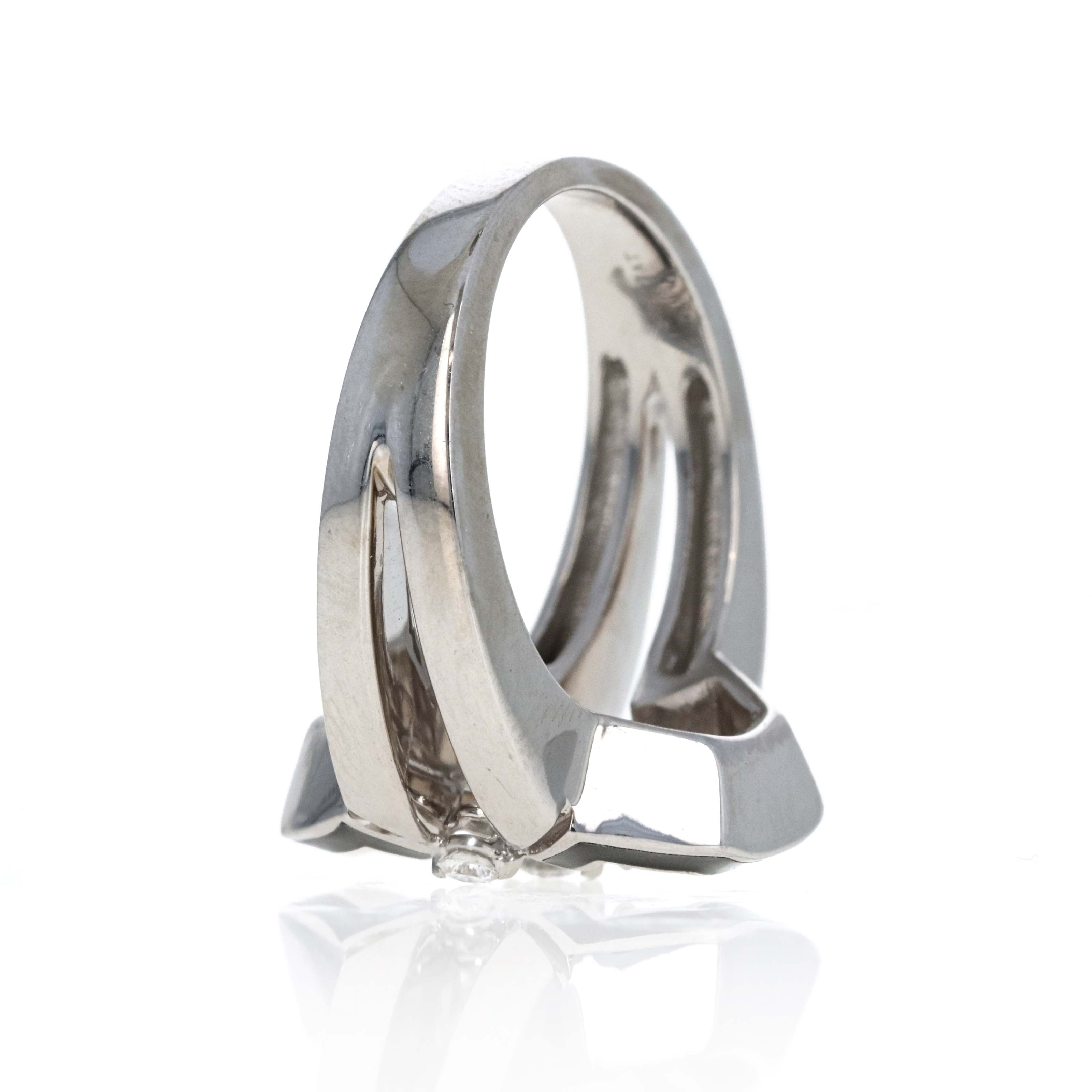 18K White Gold & Kwiat Black Enamel 0.30 Carat Round Brilliant Diamond Ring - Queen May