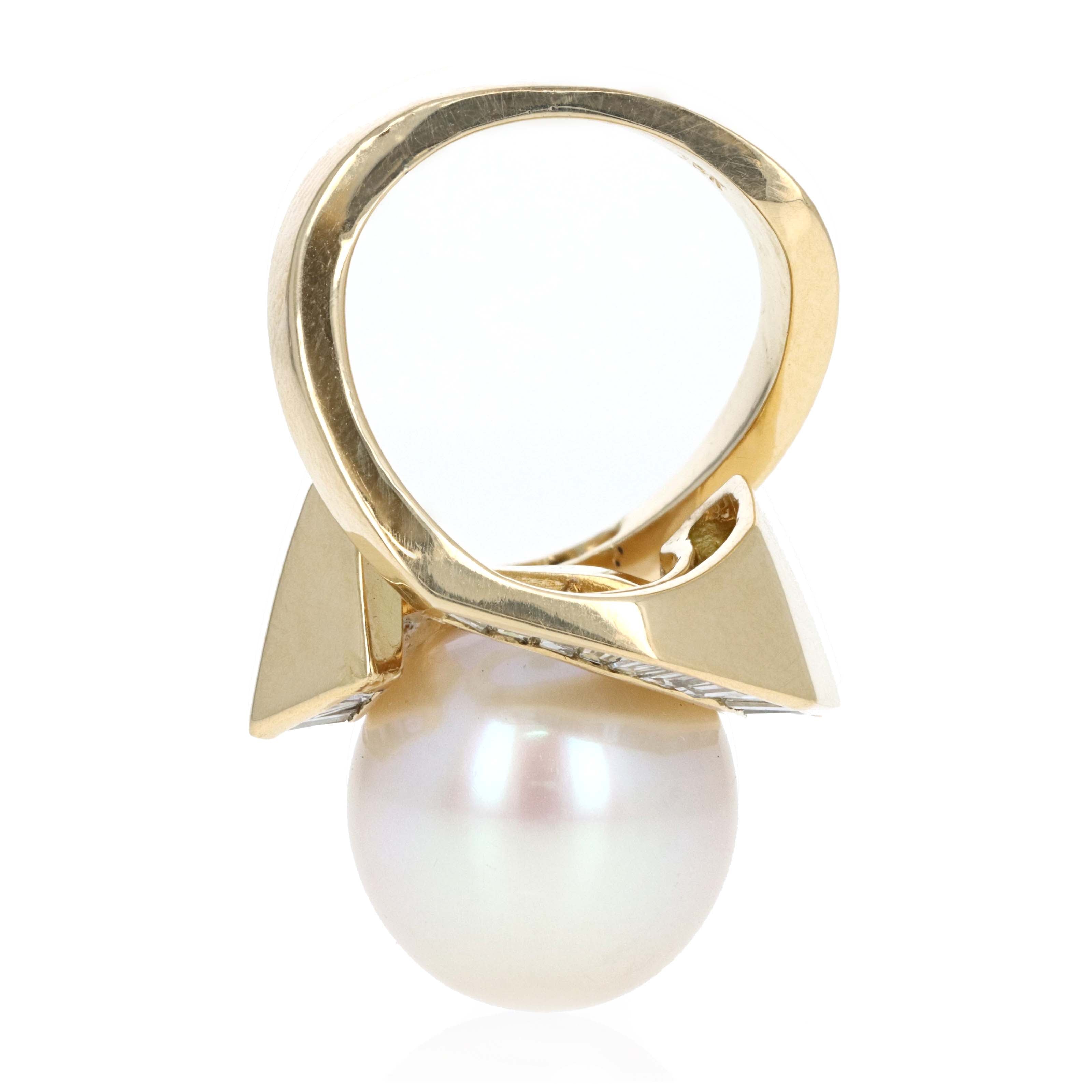Vintage 18K Yellow Gold 14mm Pearl Diamond Swirl Ring