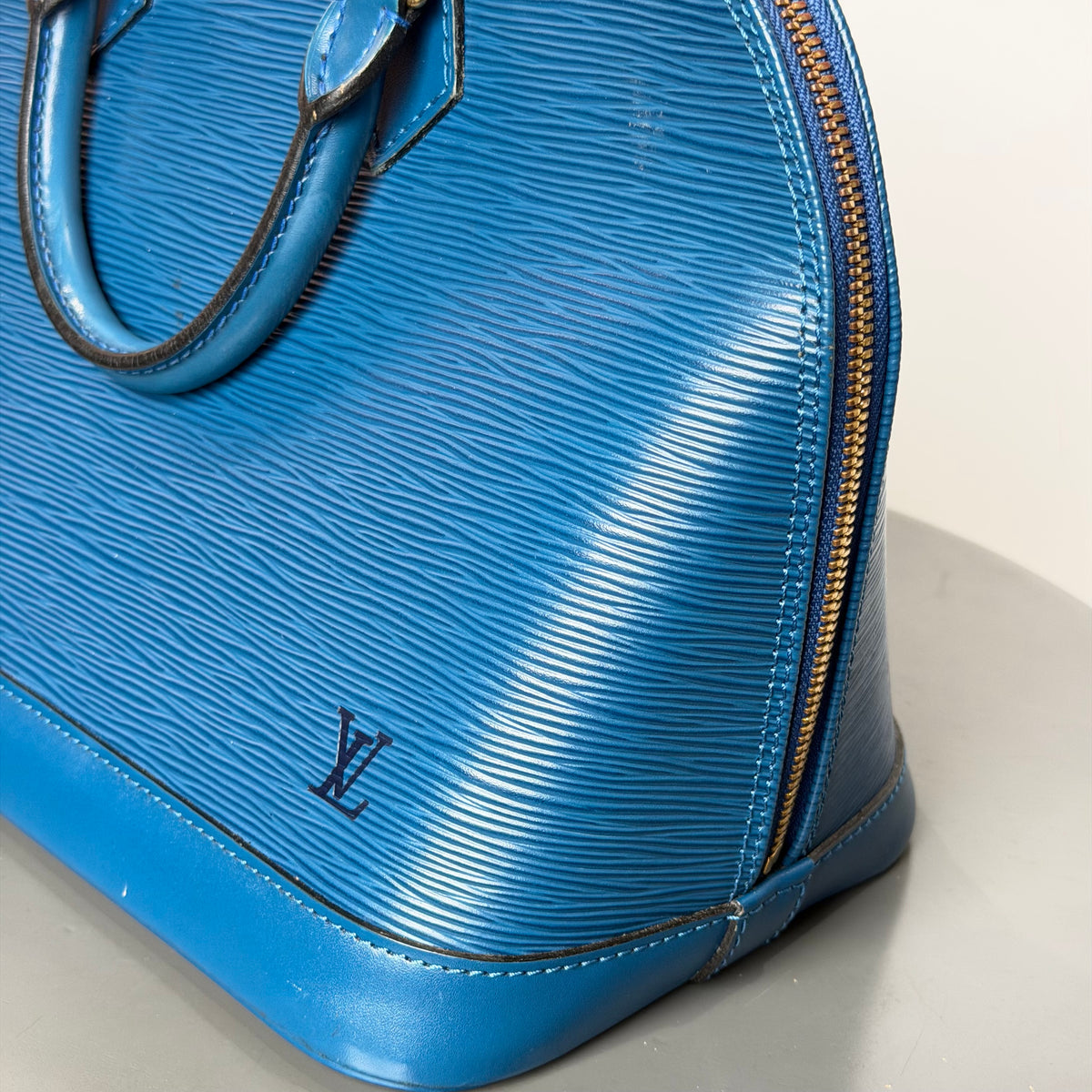 Louis Vuitton Blue Epi Leather Alma Pm - Queen May