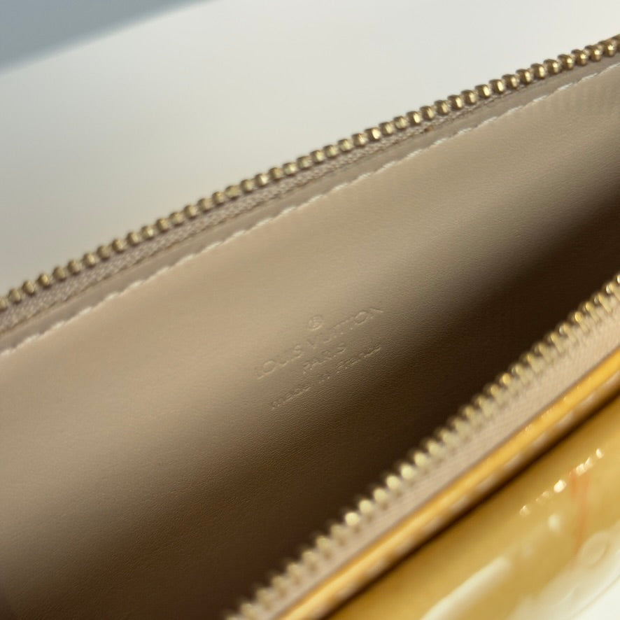 Louis Vuitton Vernis Mott Bag - Queen May