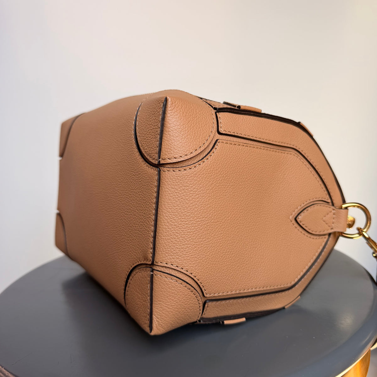 Louis Vuitton Speedy 25 Silhouette