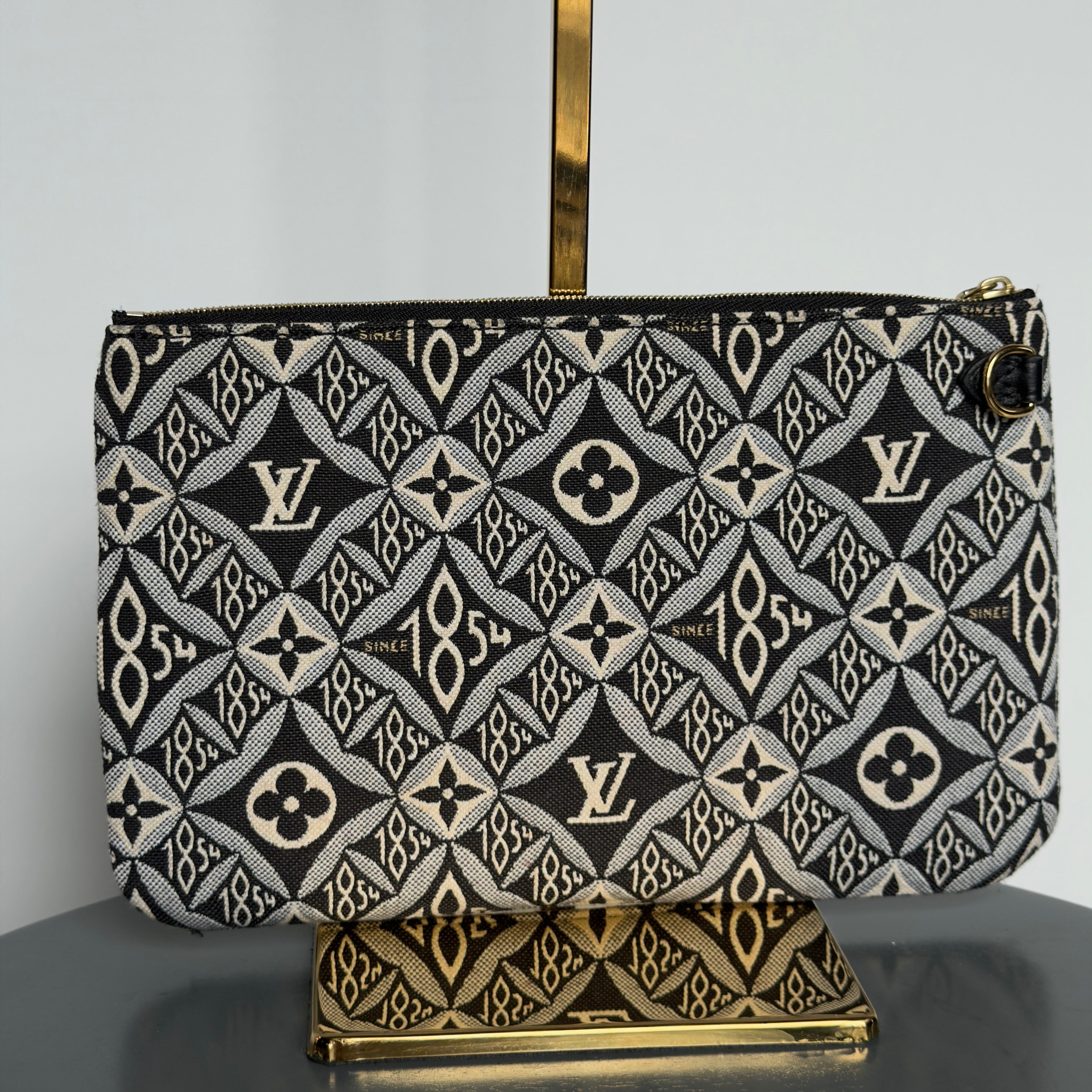 Louis Vuitton | QUEEN MAY