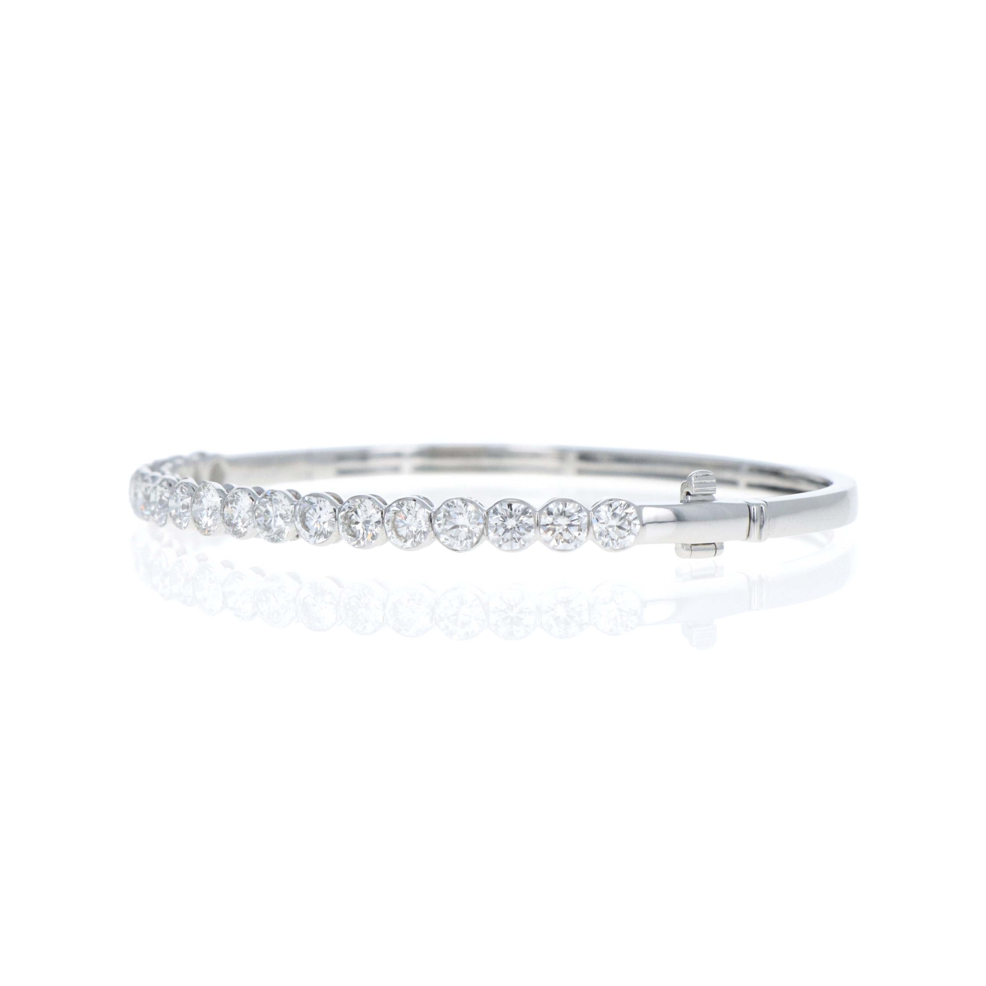 Lab Grown 10K White Gold 5 Carat Total Weight Round Brilliant Diamond Bangle - Queen May
