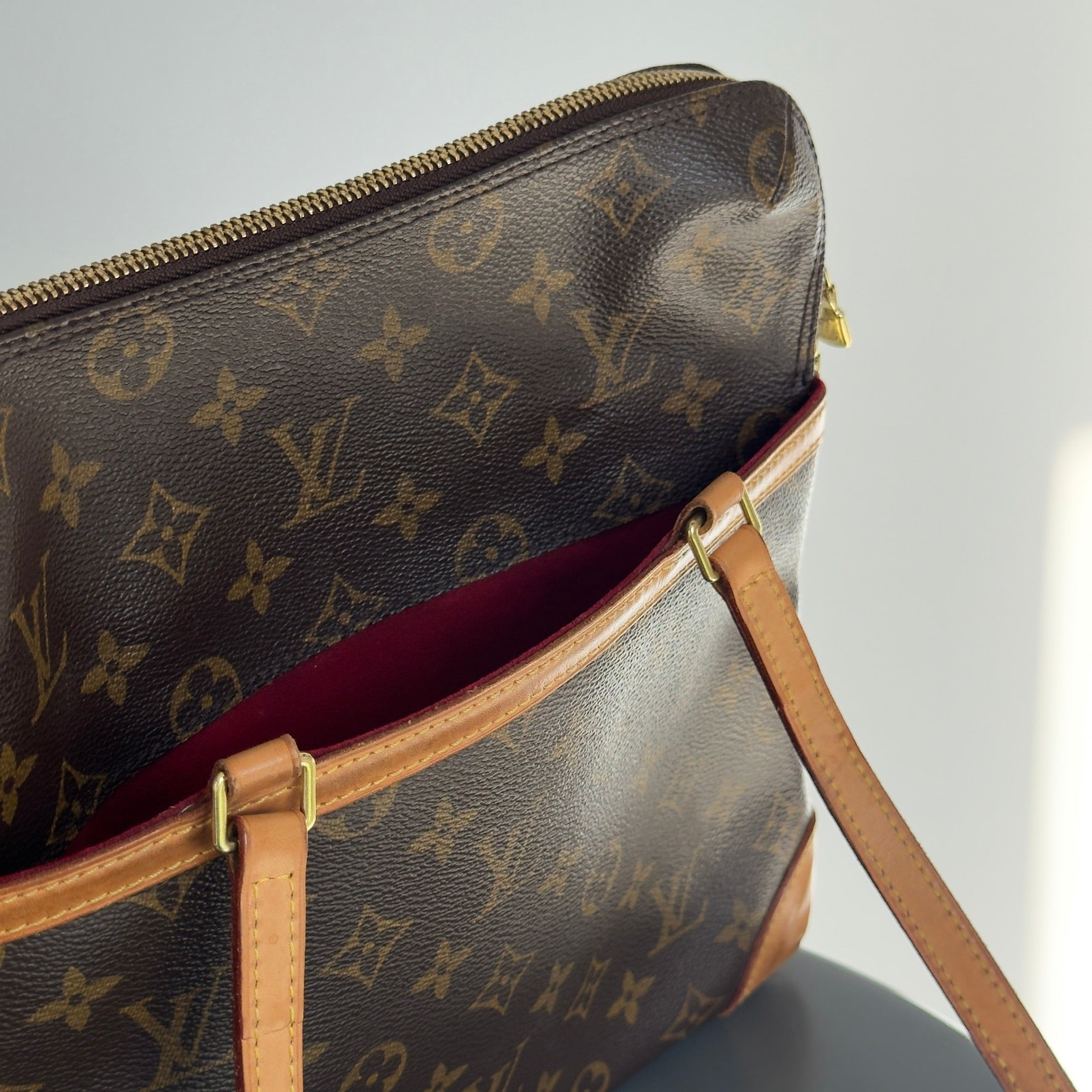 Louis Vuitton Monogram Sac Coussin GM Vintage - Queen May