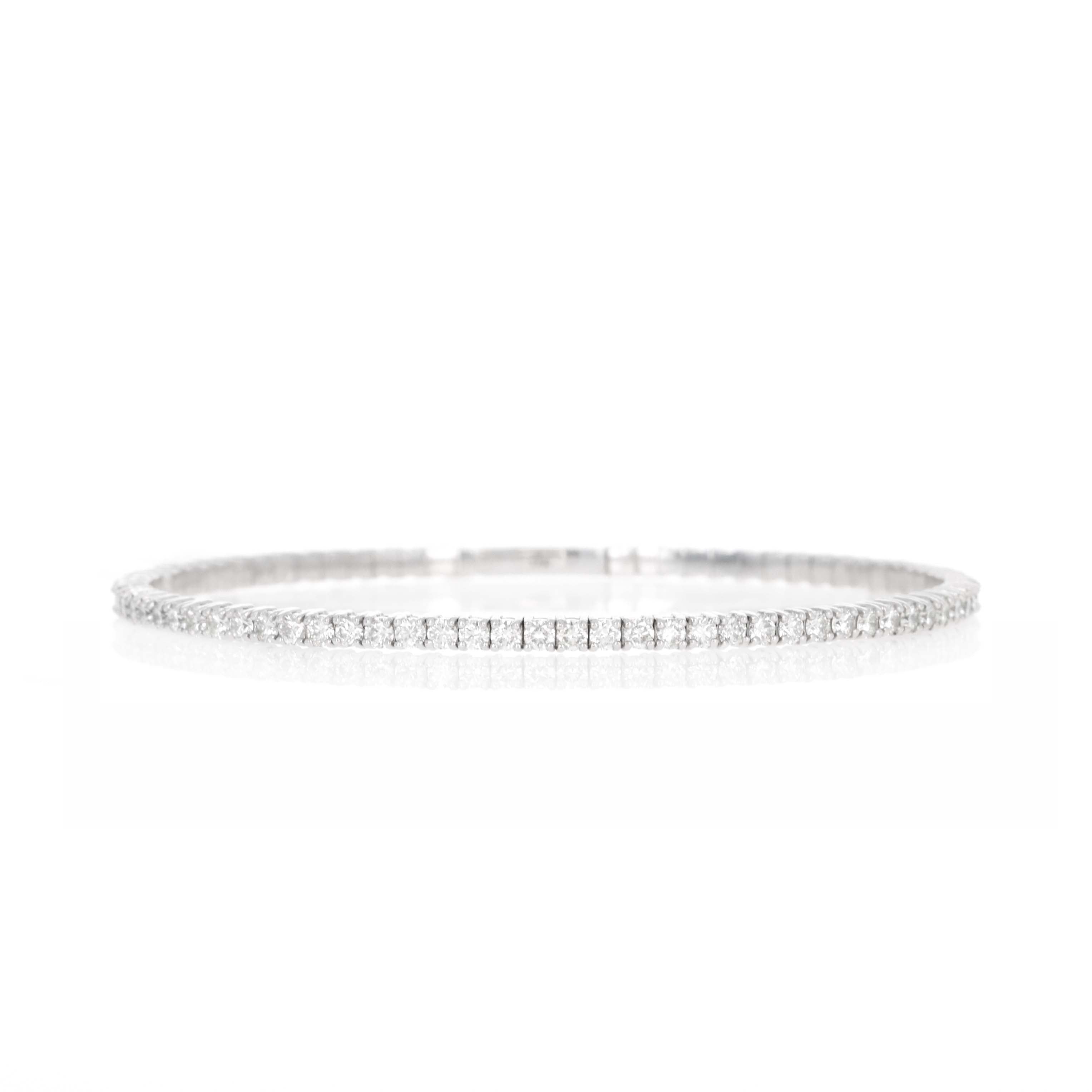 18K White Gold 3 Carat Round Diamond Flexible Bangle - Queen May
