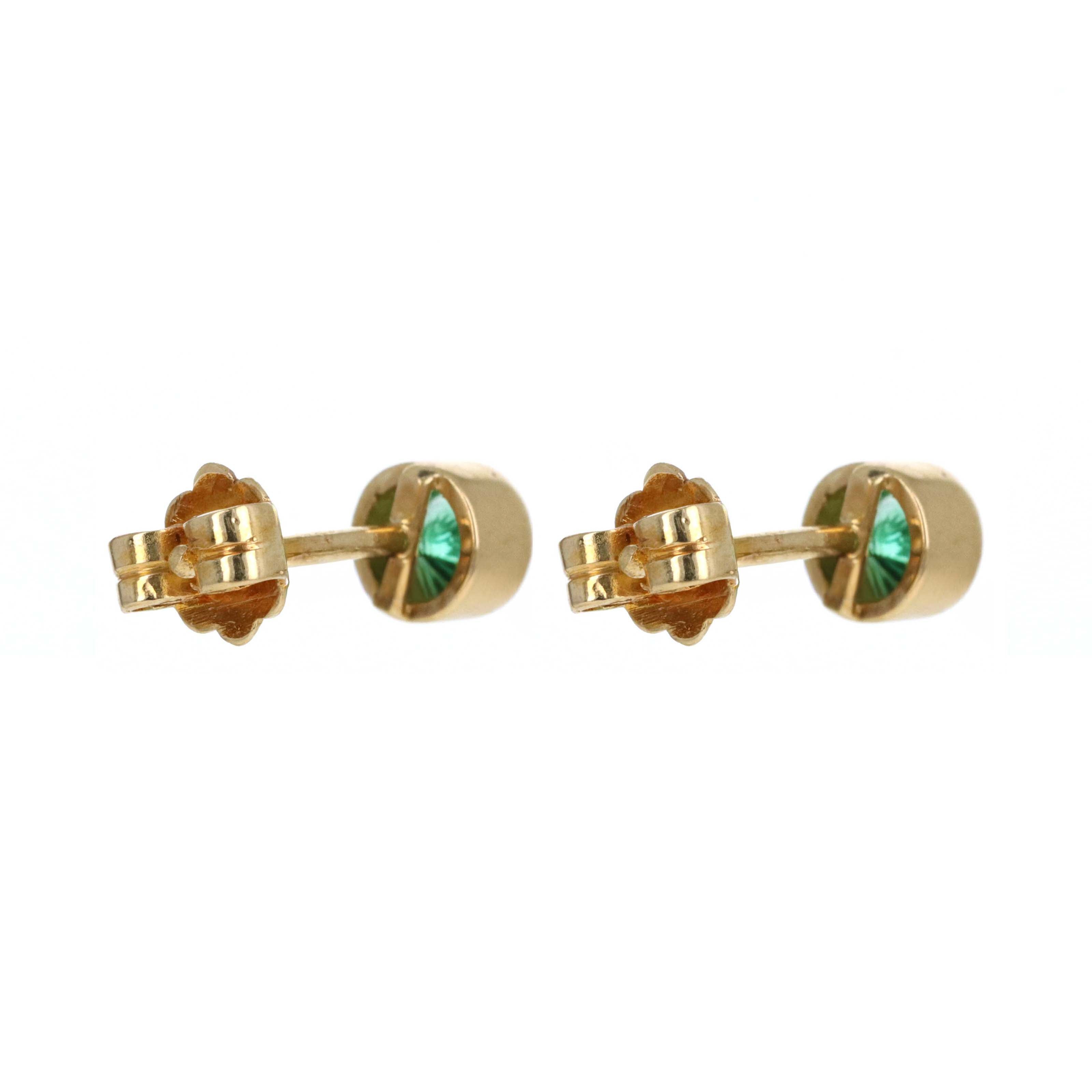 18K Yellow Gold 0.40 Carat Emerald Bezel Stud Earrings - Queen May
