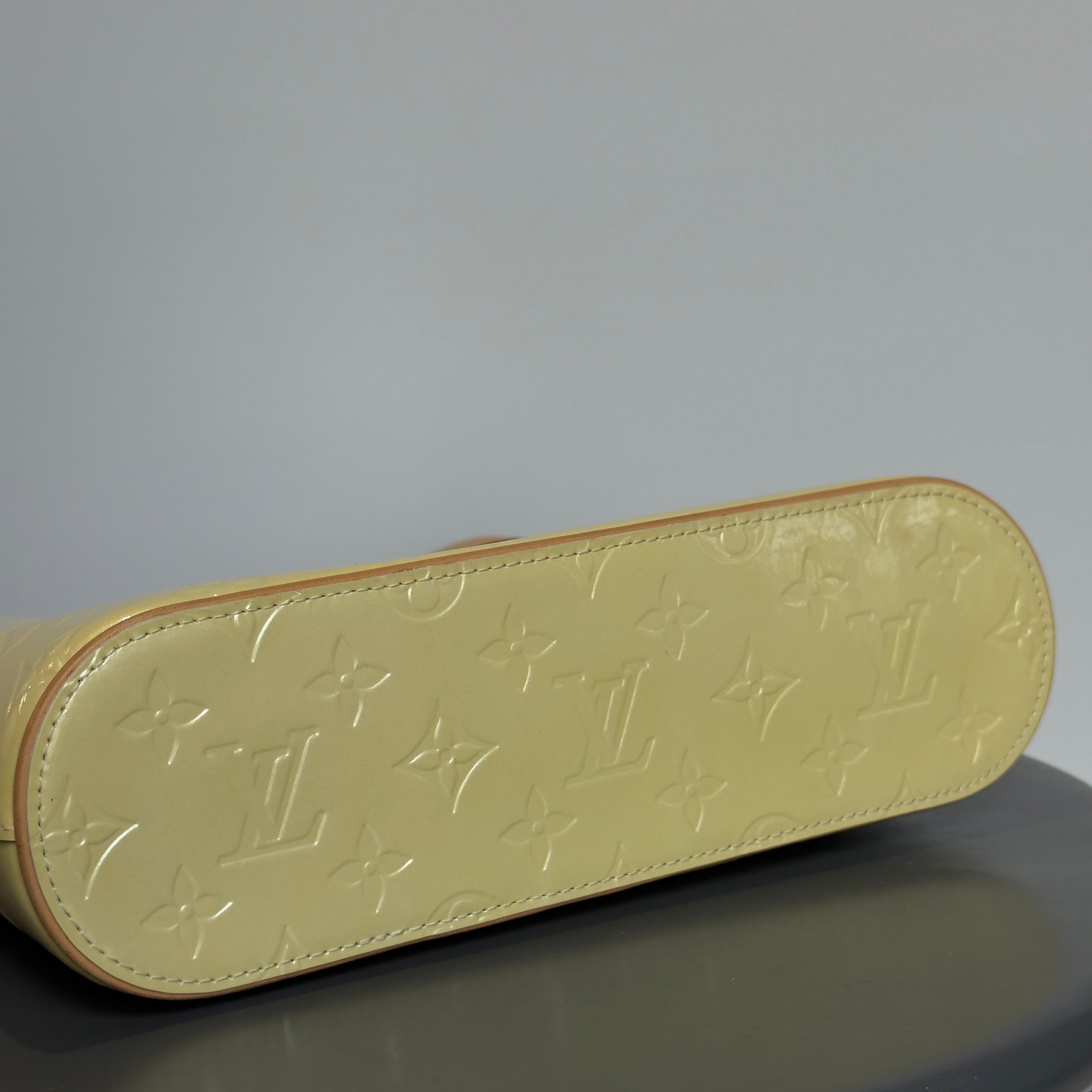 Louis Vuitton Vernis Stillwood Tote Yellow
