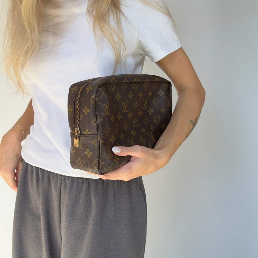 Louis Vuitton Monogram Trousse Toilette 28 - Queen May