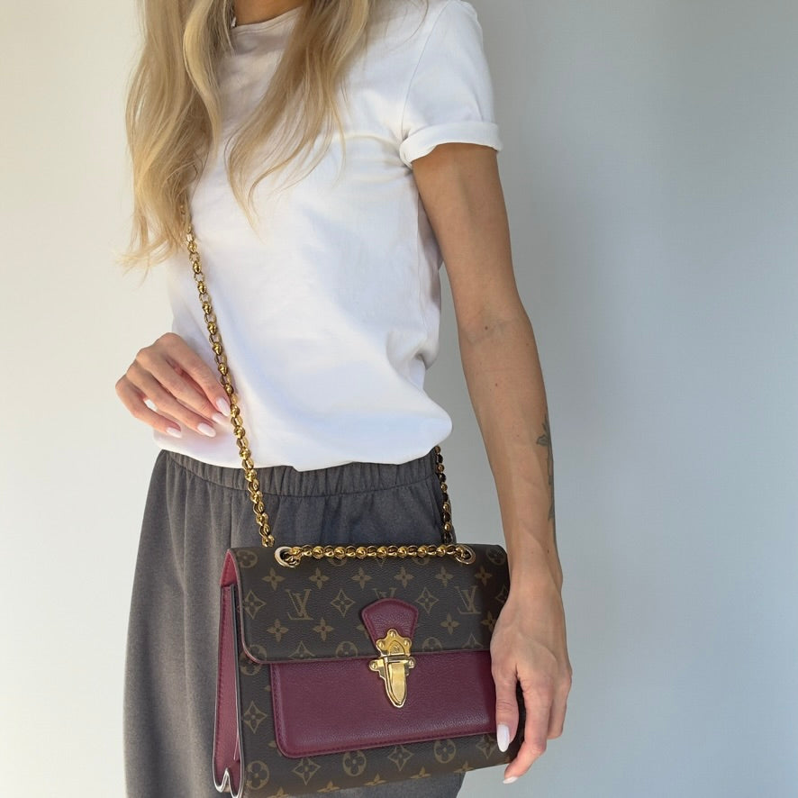 Louis Vuitton Victoire In Raisin - Queen May